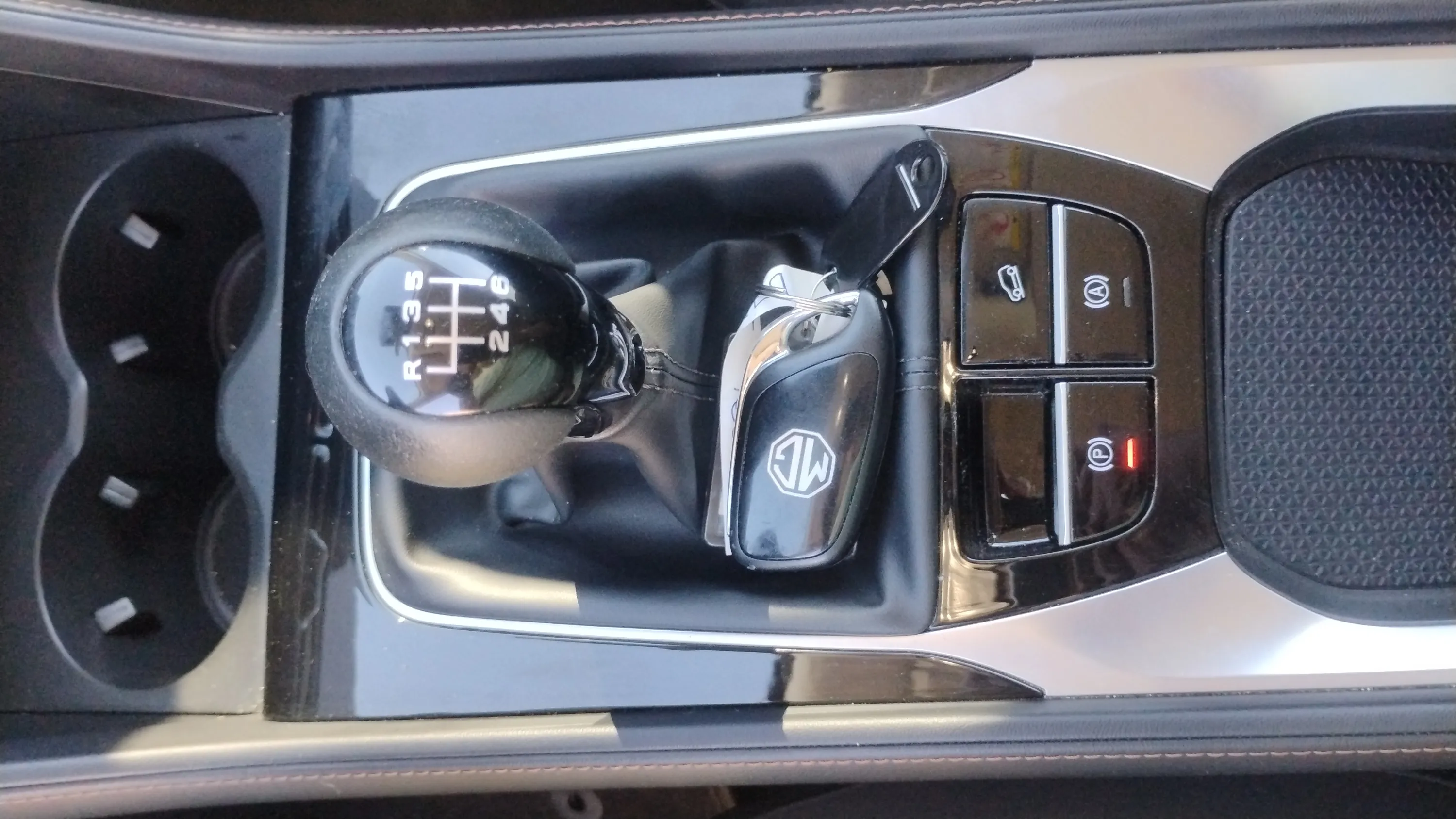 MG HS 1.5 Turbo GDI Comfort - foto 19