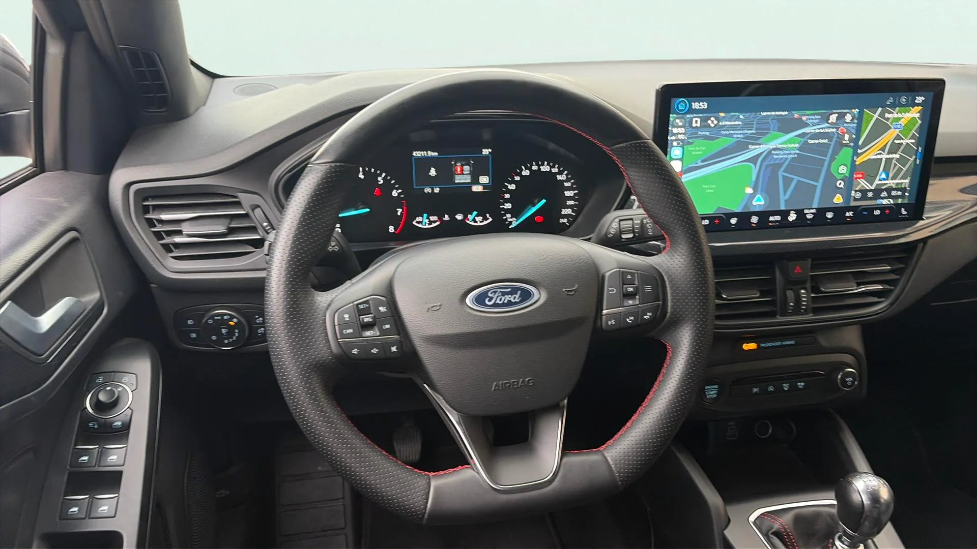 Ford Focus 1.0 EcoBoost MHEV ST-Line SB - foto 11