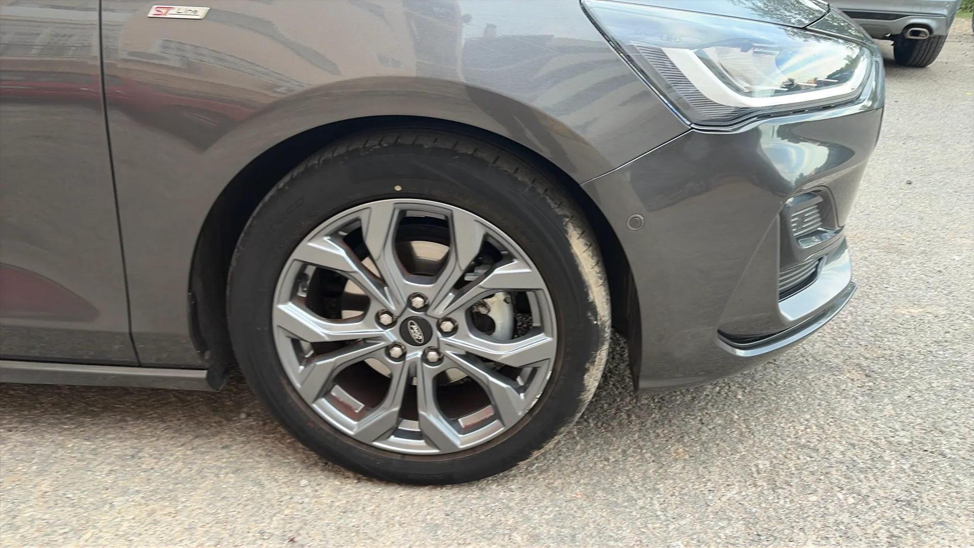 Ford Focus 1.0 EcoBoost MHEV ST-Line SB - foto 17