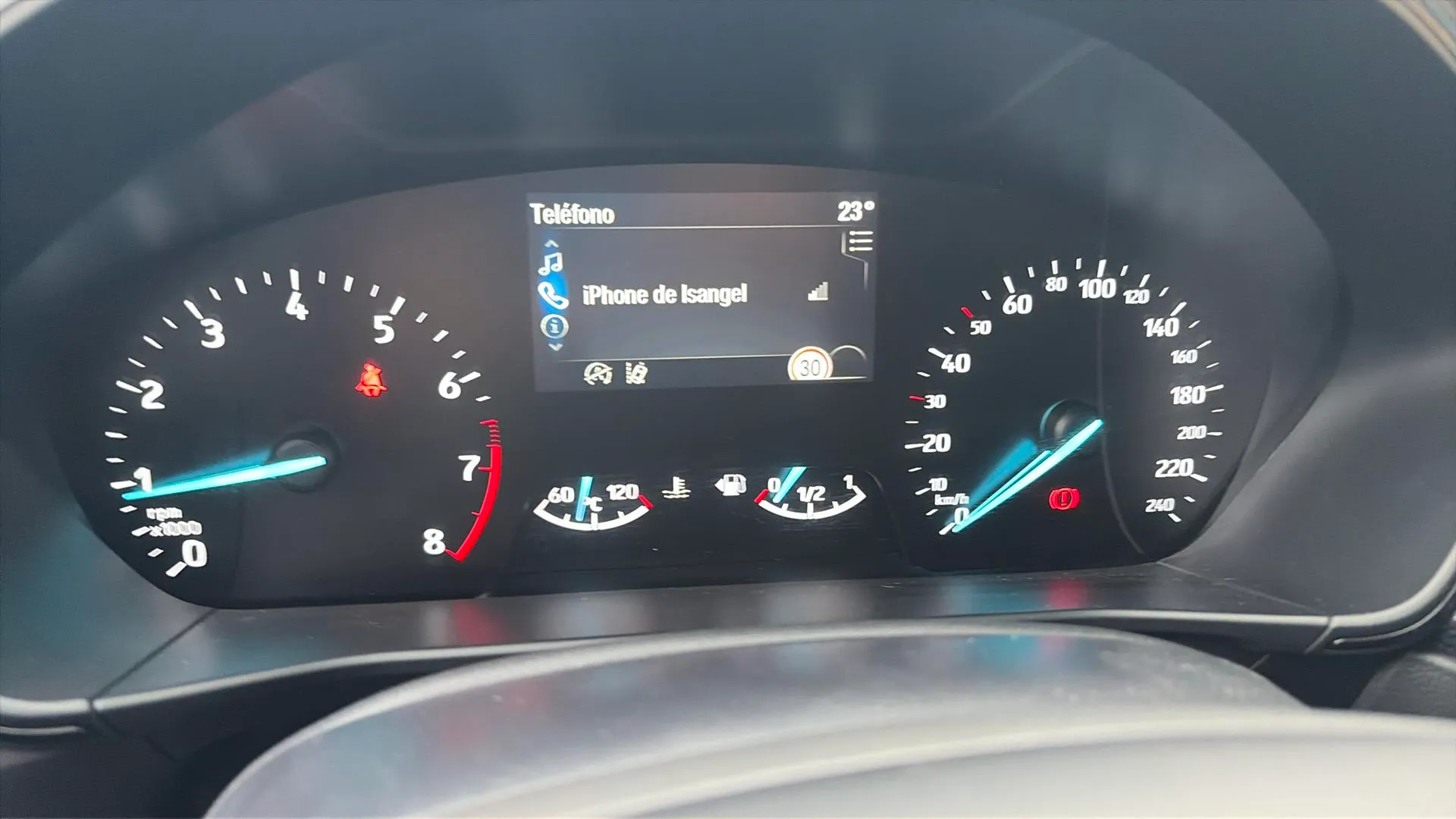 Ford Focus 1.0 EcoBoost MHEV ST-Line SB - foto 12