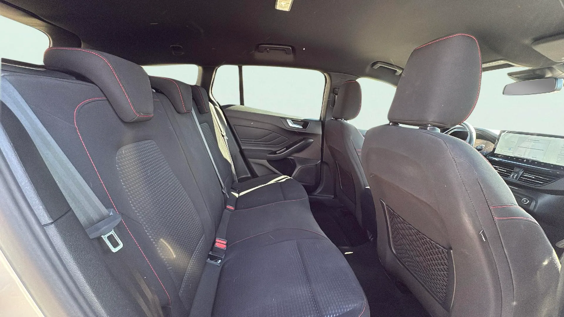 Ford Focus 1.0 EcoBoost MHEV ST-Line SB - foto 19