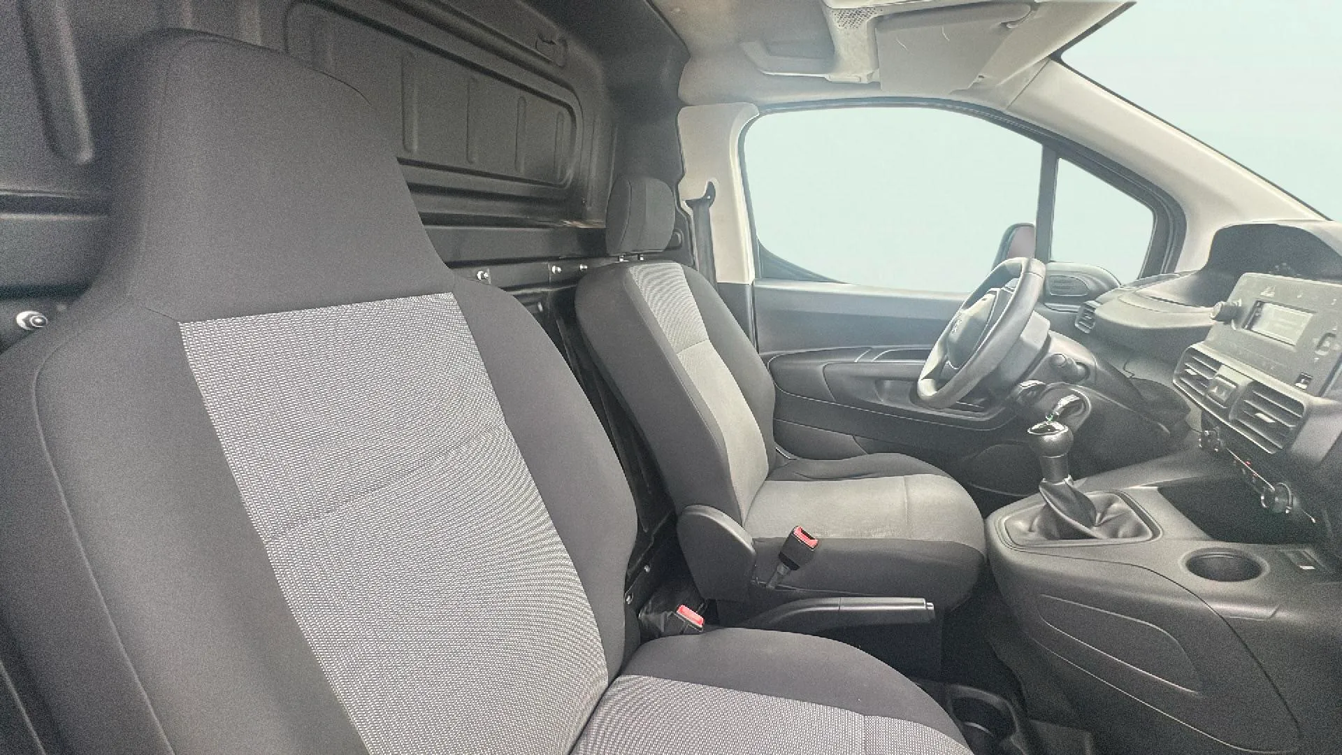 Peugeot Partner Asphalt Standard 600kg BlueHDi - foto 11