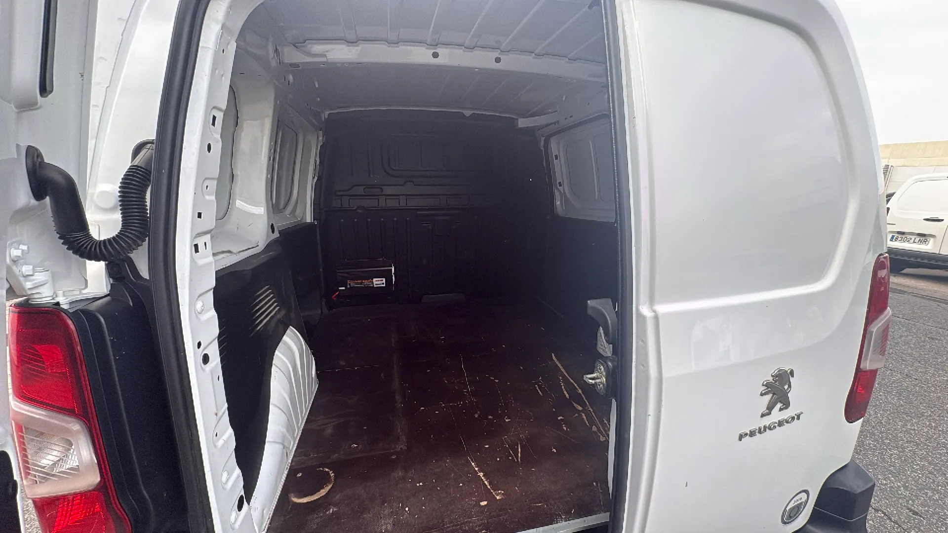 Peugeot Partner Asphalt Standard 600kg BlueHDi - foto 9