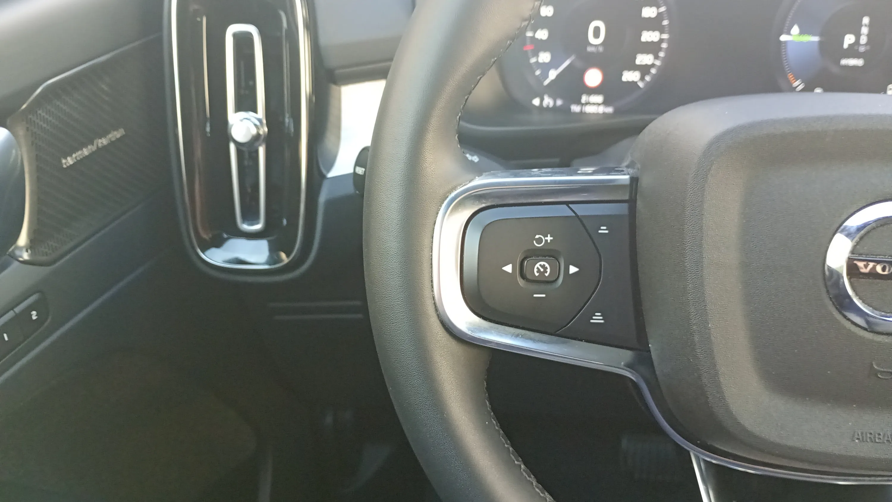 Volvo XC40 1.5 T4 Recharge PHEV Core - foto 17