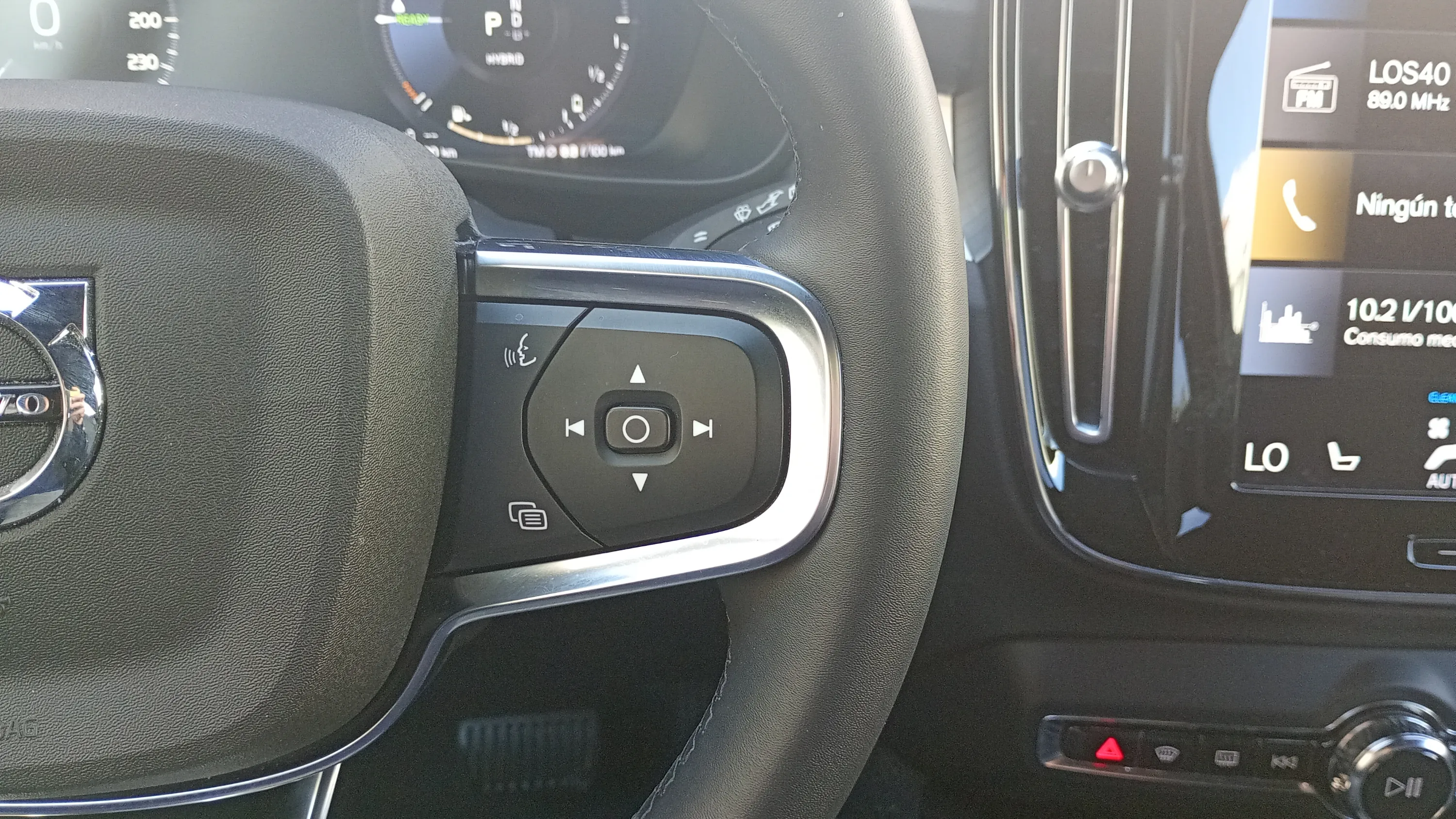 Volvo XC40 1.5 T4 Recharge PHEV Core - foto 18