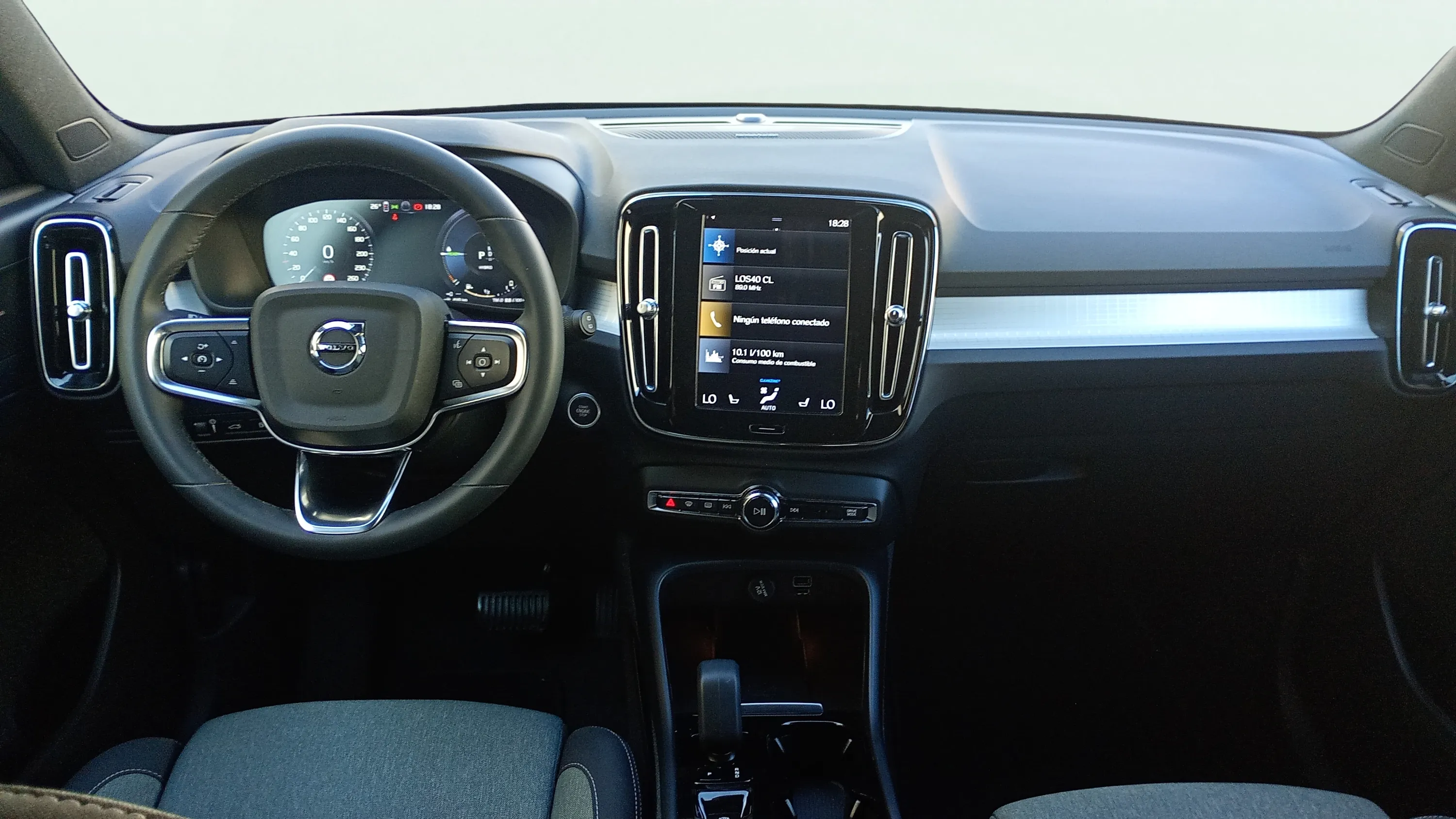 Volvo XC40 1.5 T4 Recharge PHEV Core - foto 12