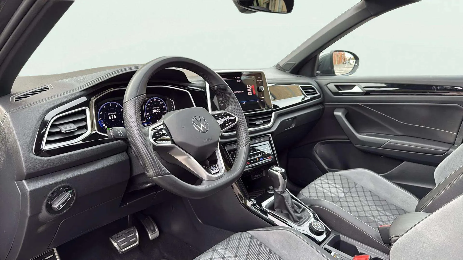 Volkswagen T-Roc R-Line 2.0 TSI 4 Mot DSG - foto 16