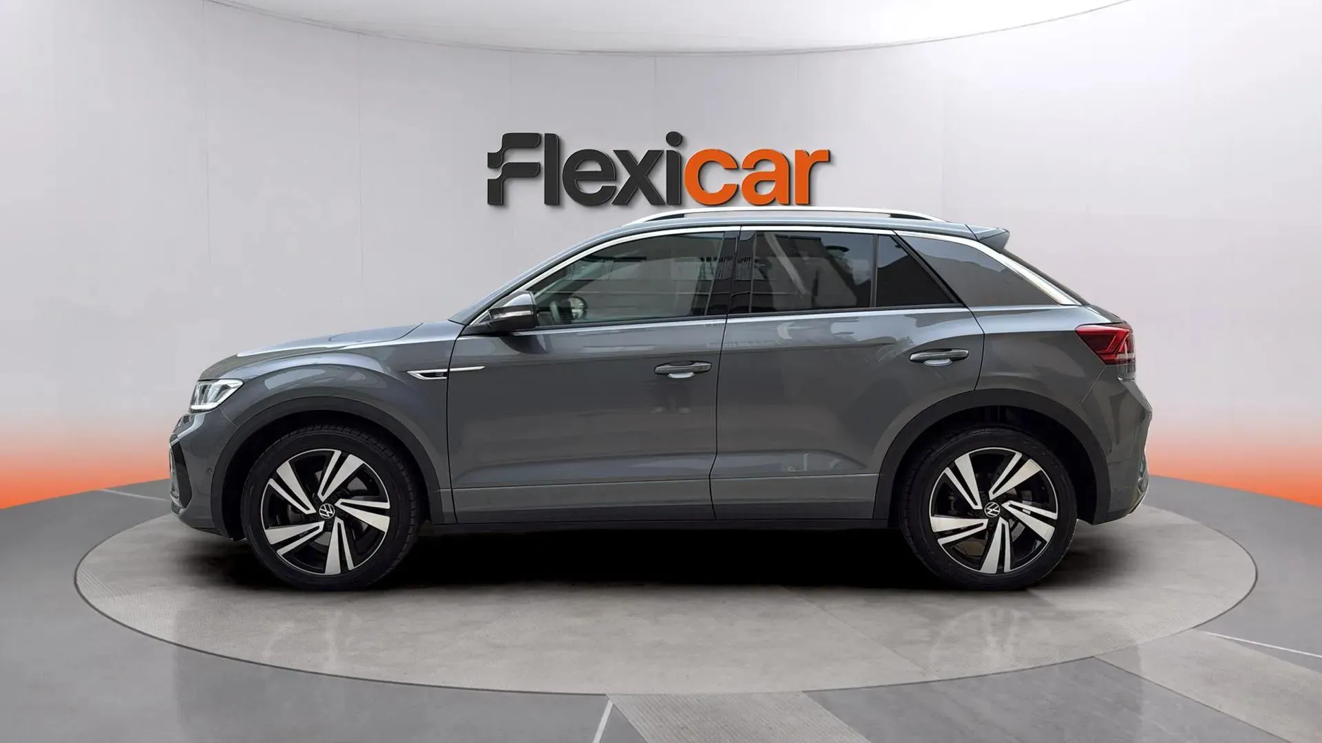 Volkswagen T-Roc R-Line 2.0 TSI 4 Mot DSG - foto 6