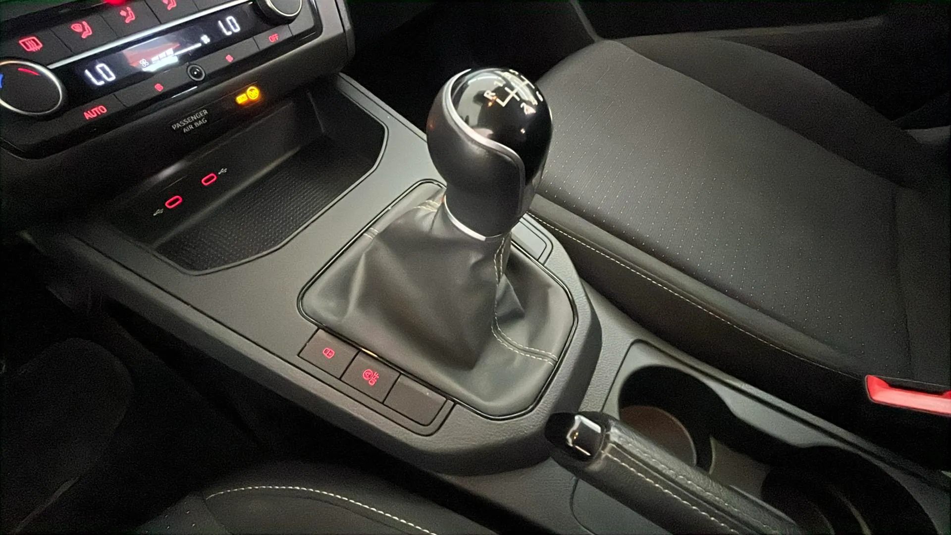 SEAT Ibiza 1.0 TSI Style Plus - foto 30