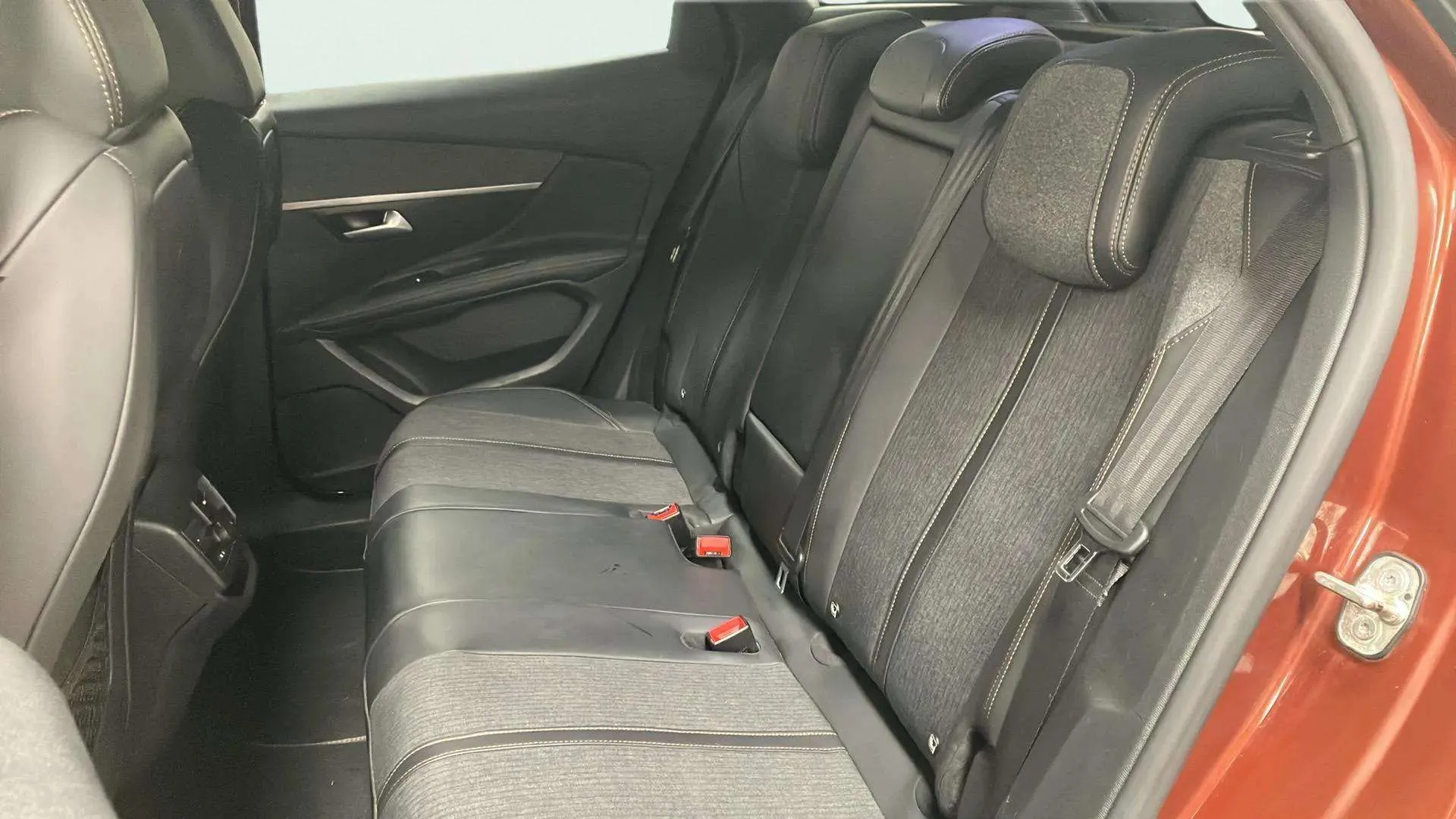 Peugeot 3008 1.5L BlueHDi GT Line - foto 13