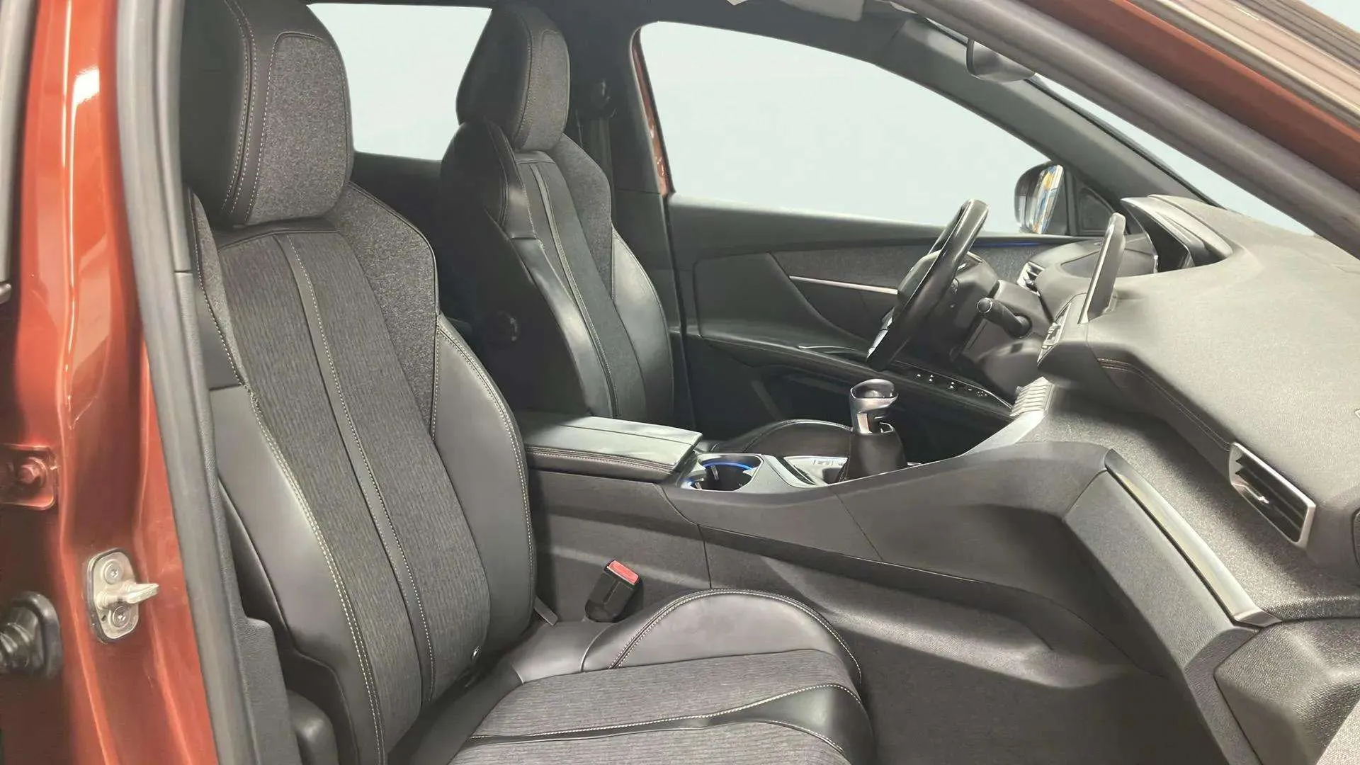 Peugeot 3008 1.5L BlueHDi GT Line - foto 15