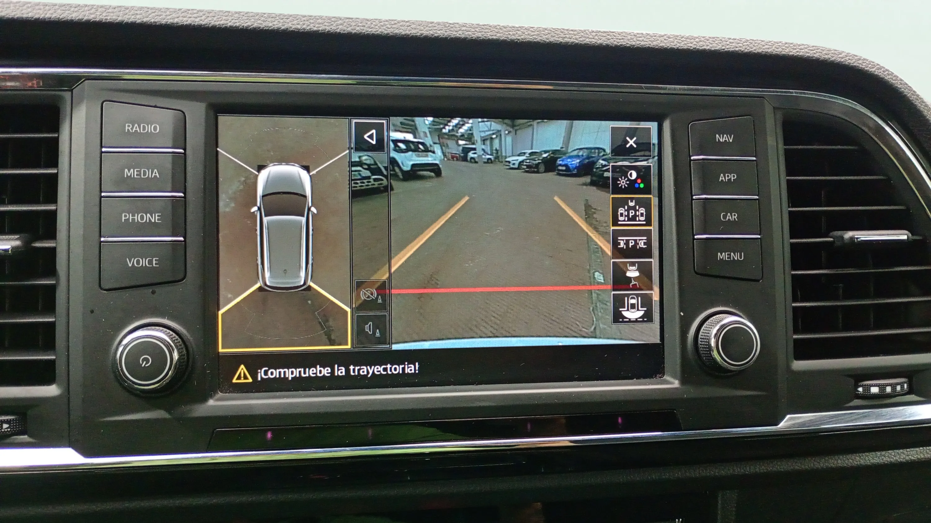SEAT Ateca 2.0 TSI DSG-7 4D FR Edition - foto 12