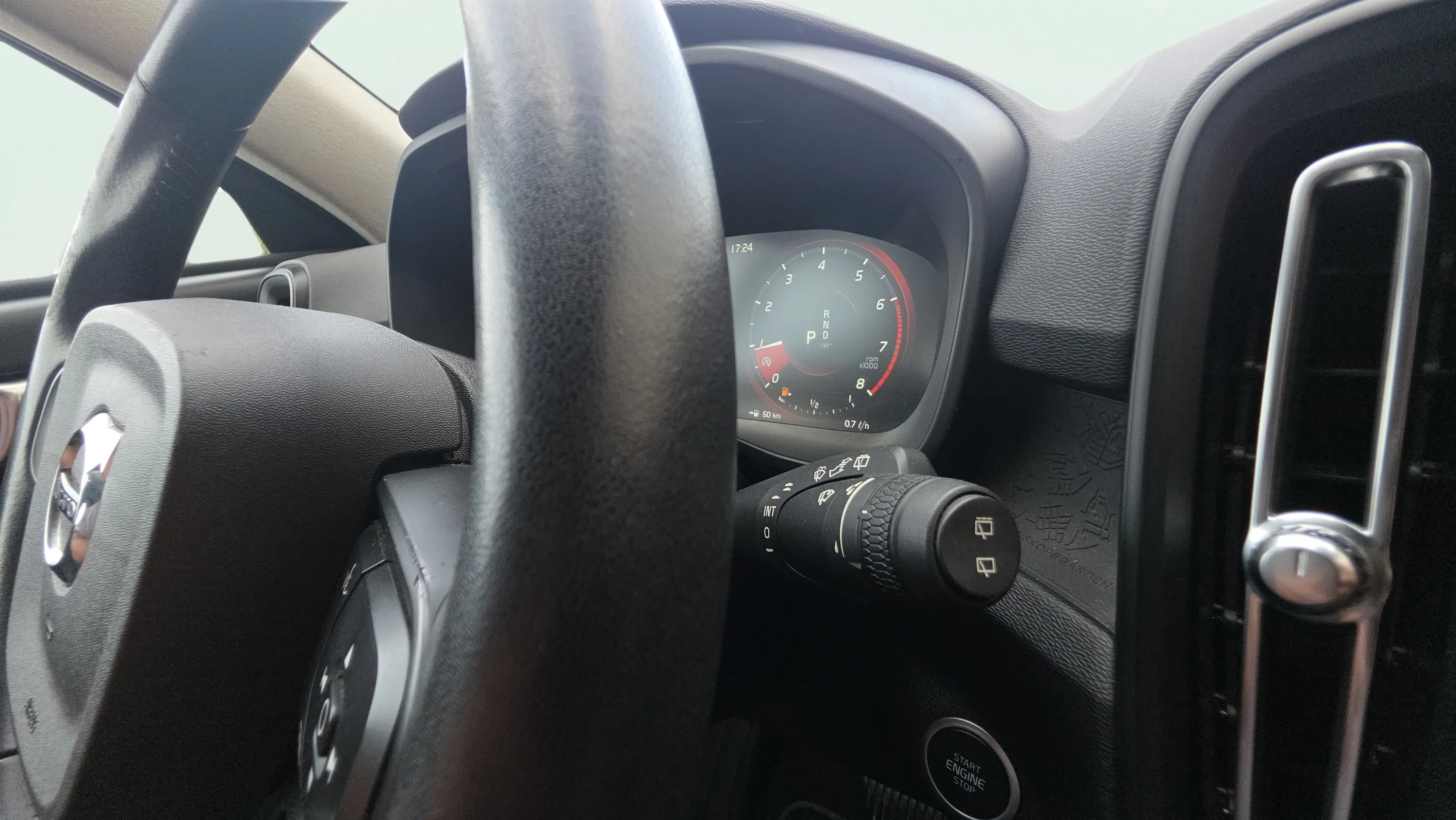 Volvo XC40 1.5 T2 Momentum Core - foto 22