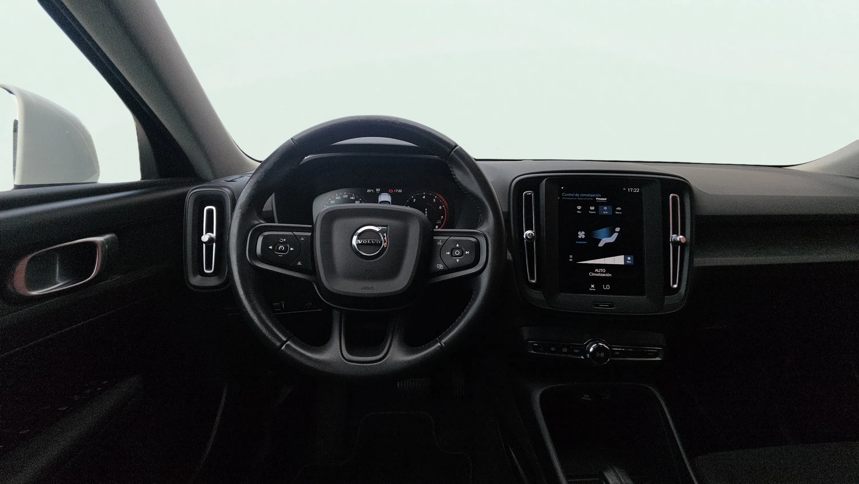 Volvo XC40 1.5 T2 Momentum Core - foto 13
