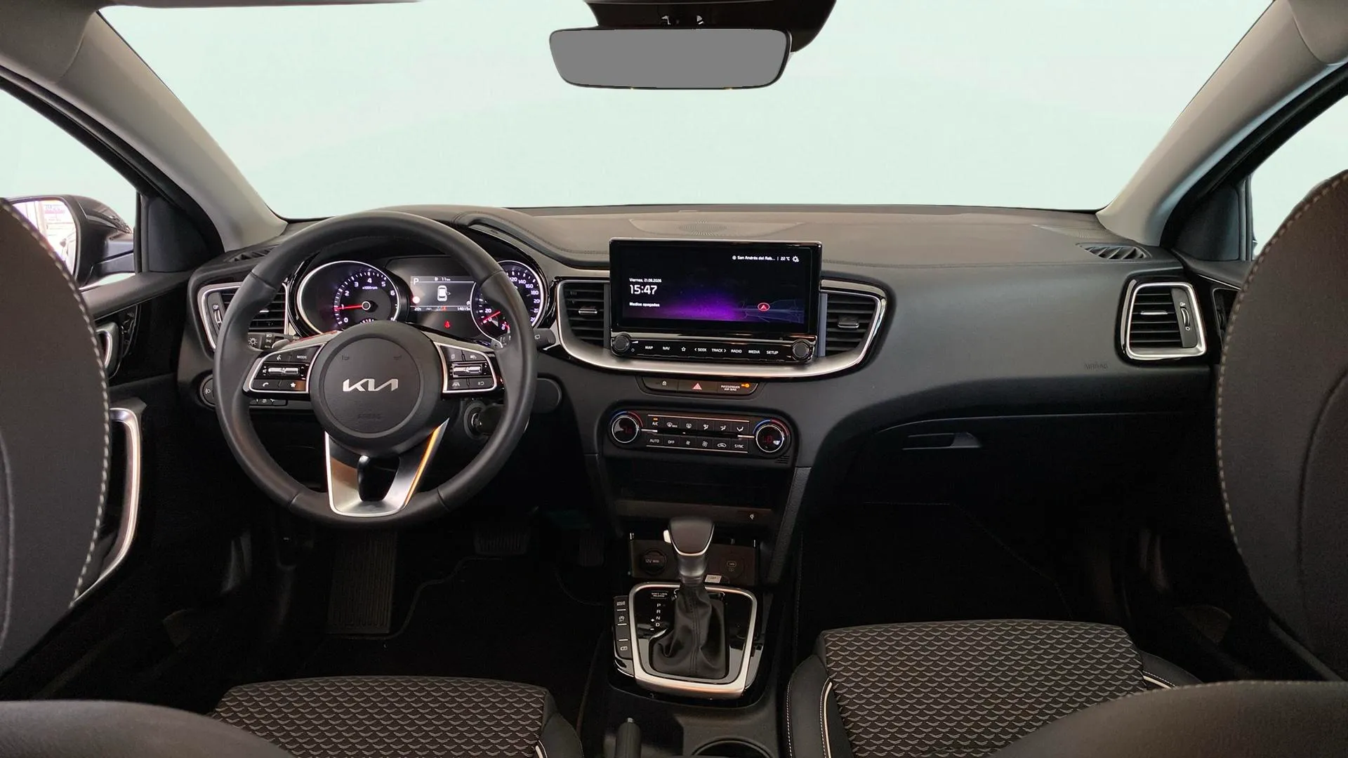 Kia Ceed 1.5 MHEV Tech DCT - foto 13