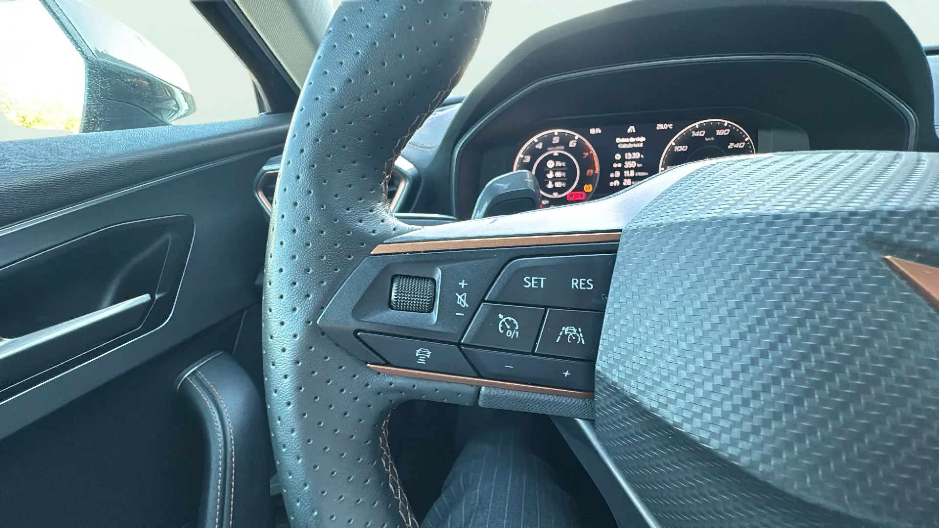 Cupra Formentor 2.0 TSI 4Drive DSG - foto 20