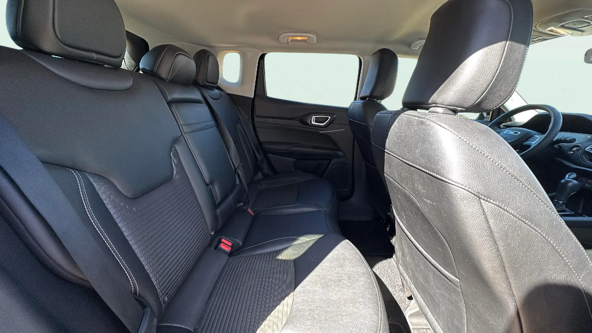 Jeep Compass eHybrid 1.5 MHEV Limited Dct - foto 18