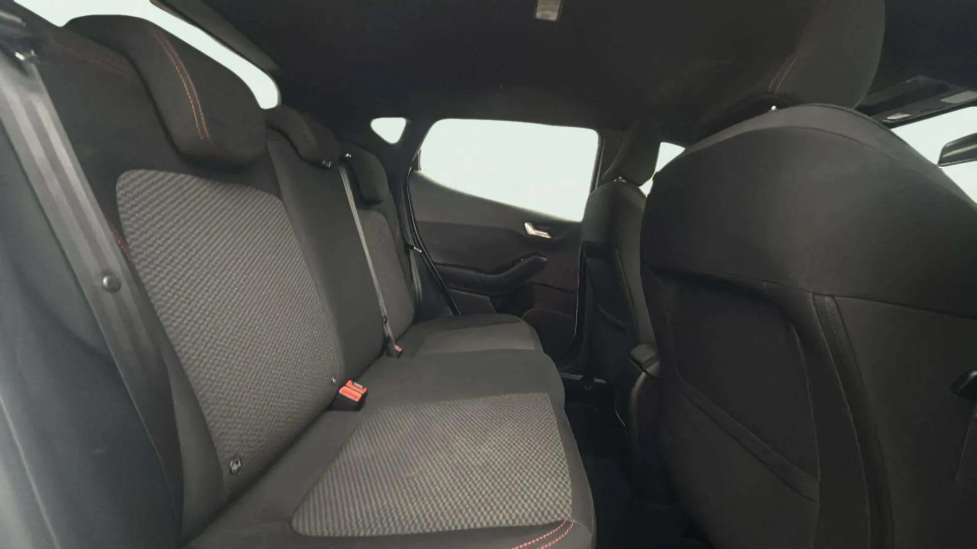 Ford Fiesta 1.0 EcoBoost ST-Line - foto 21
