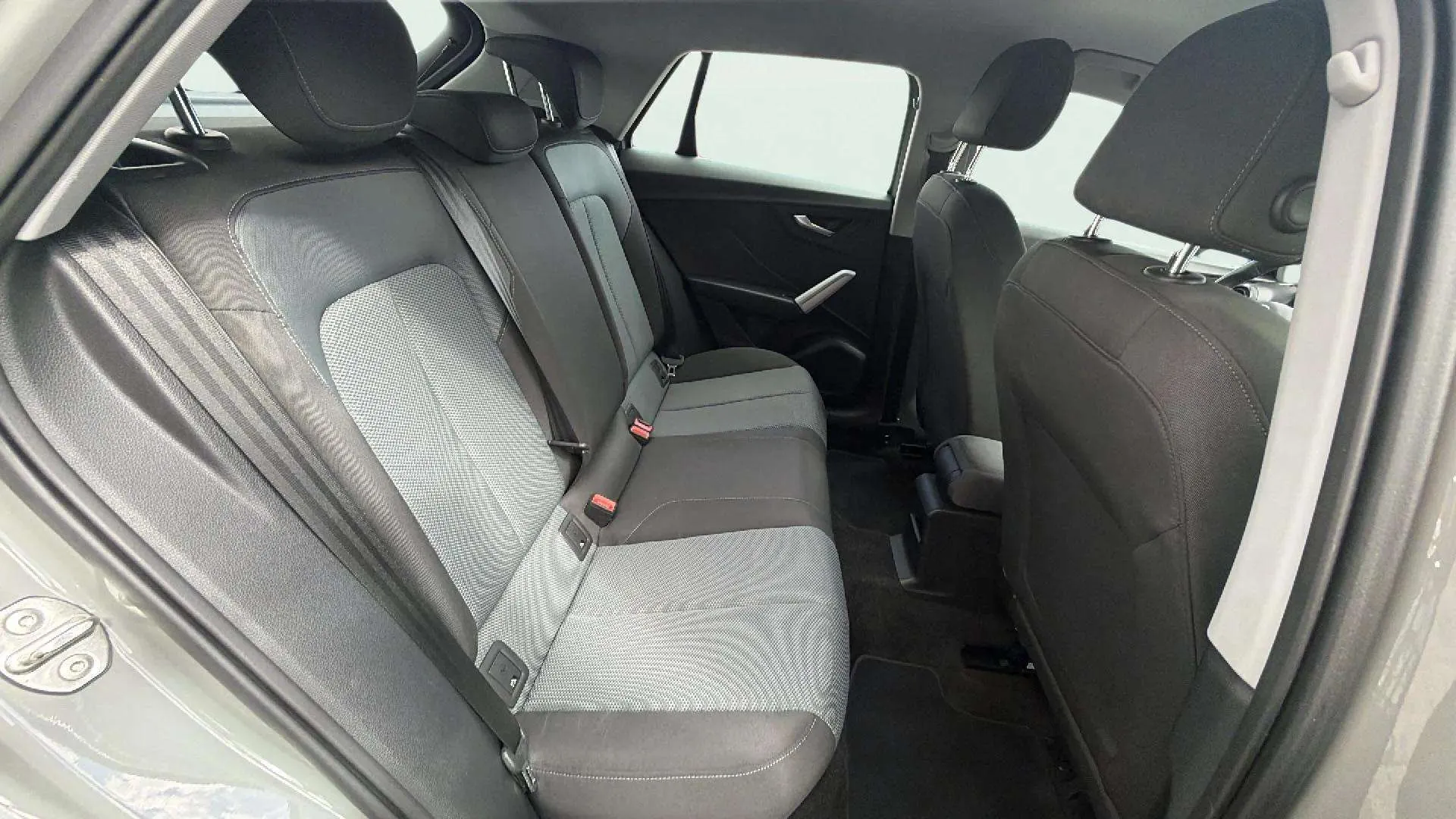 Audi Q2 Advanced 2.0 TDI quattro S tronic - foto 17