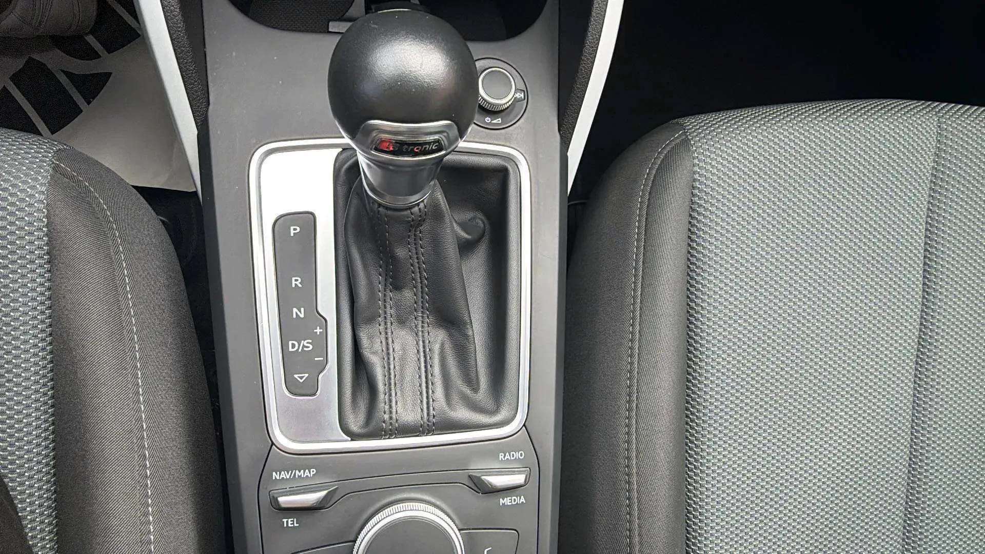 Audi Q2 Advanced 2.0 TDI quattro S tronic - foto 20