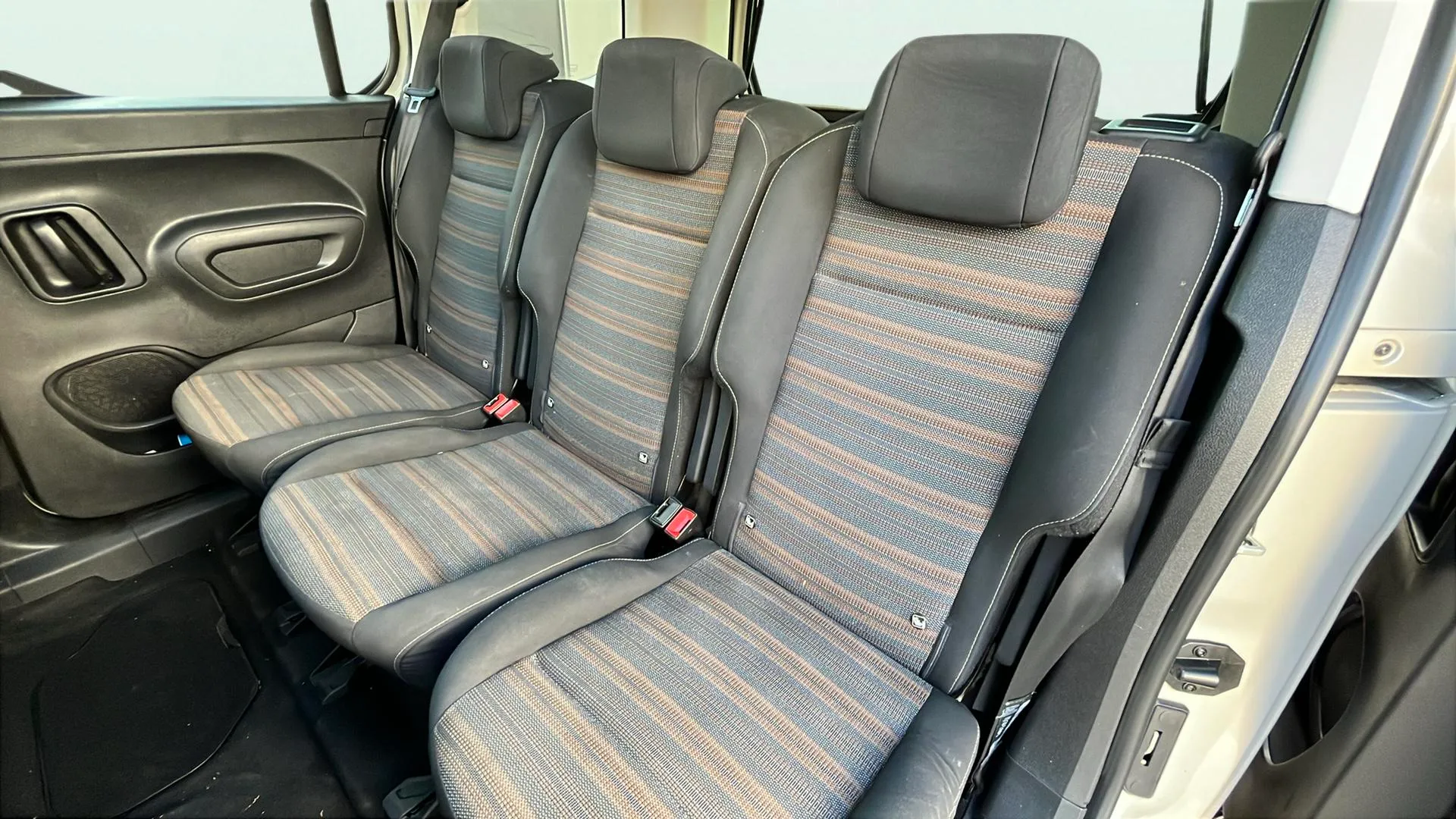 Opel Combo 1.5 TD Innovation L - foto 19