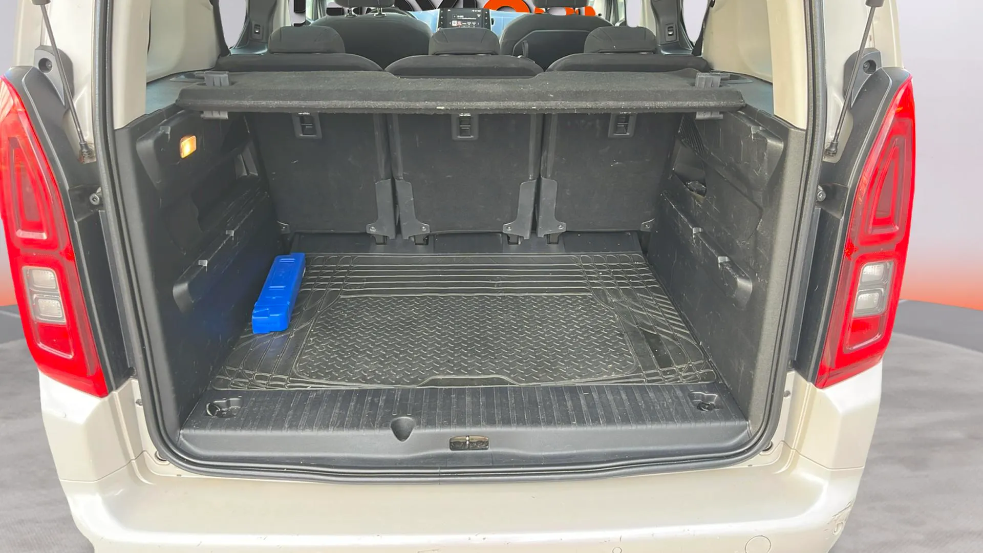 Opel Combo 1.5 TD Innovation L - foto 7