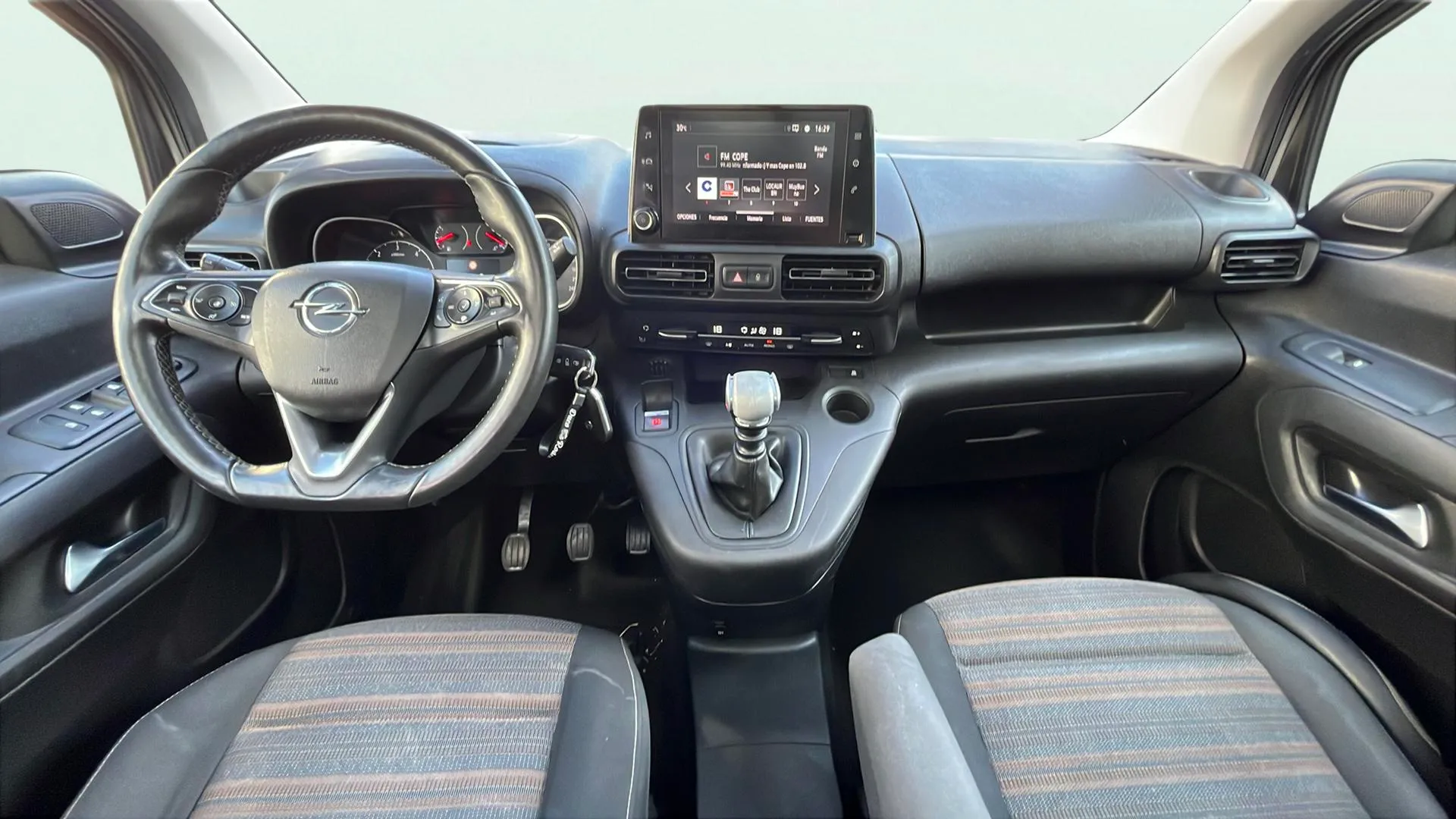 Opel Combo 1.5 TD Innovation L - foto 15