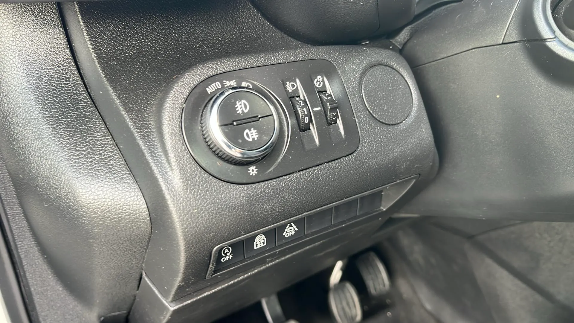 Opel Combo 1.5 TD Innovation L - foto 10
