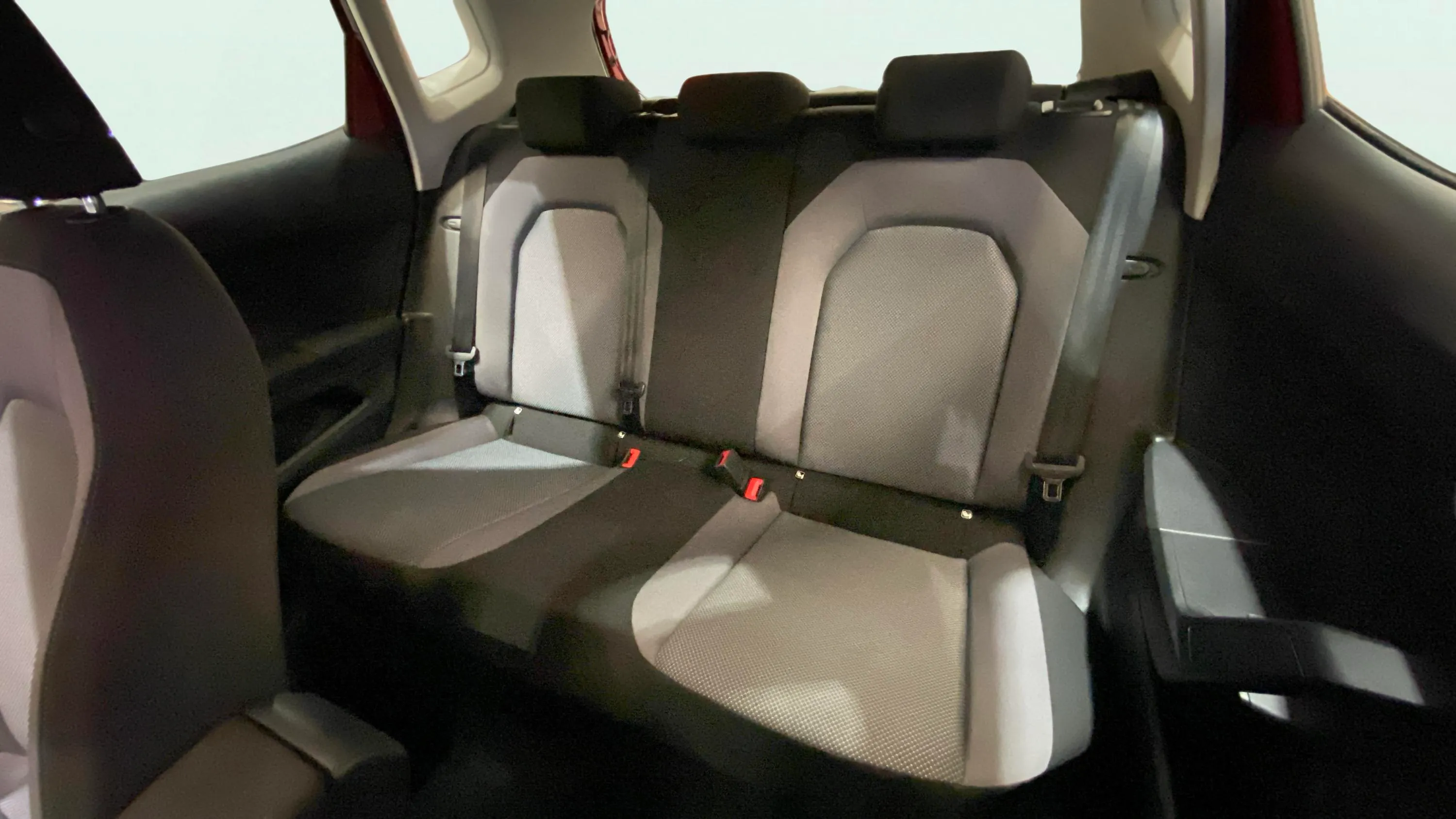 SEAT Arona 1.6 TDI Xcellence Ecomotive - foto 12