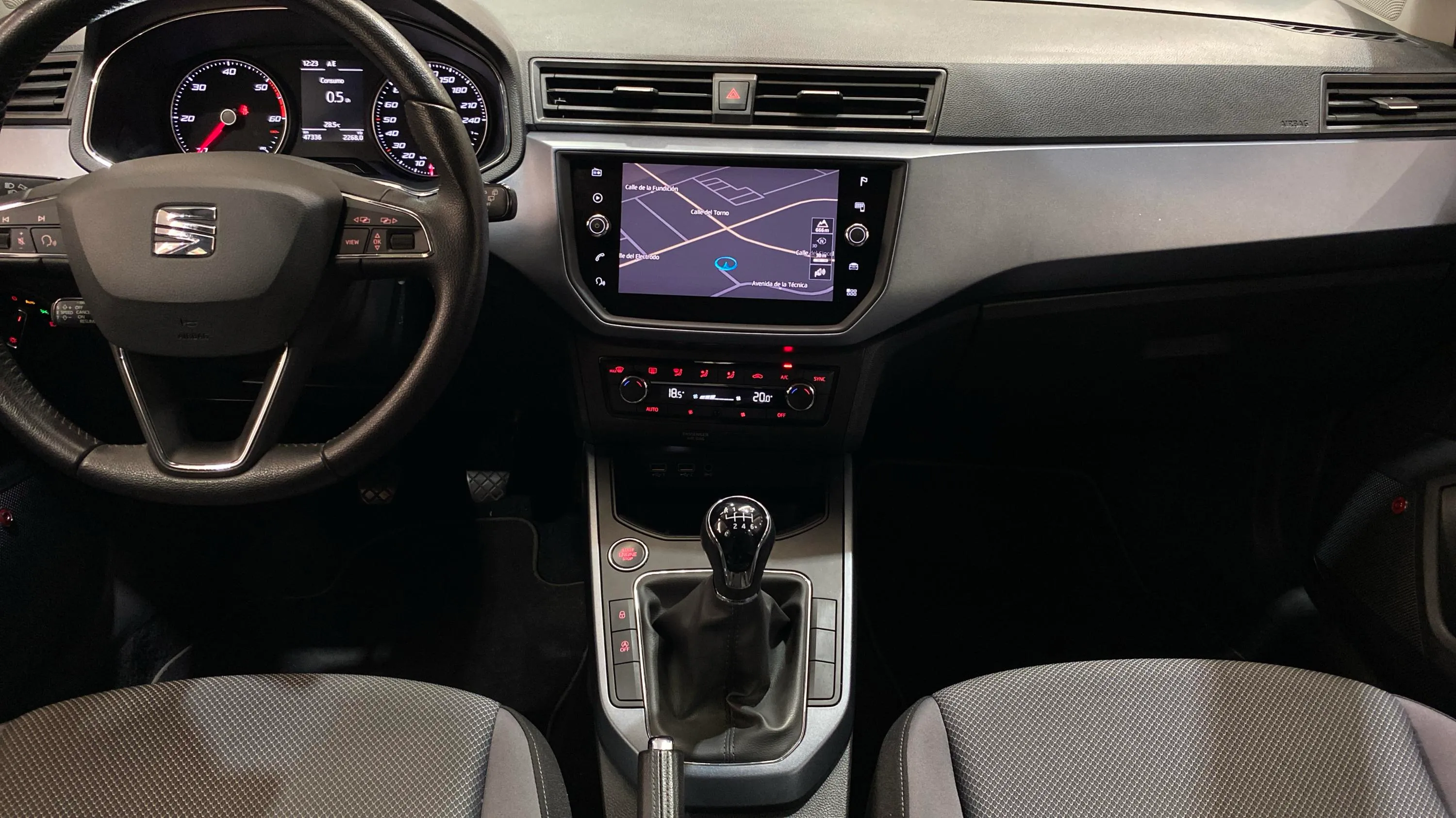 SEAT Arona 1.6 TDI Xcellence Ecomotive - foto 22