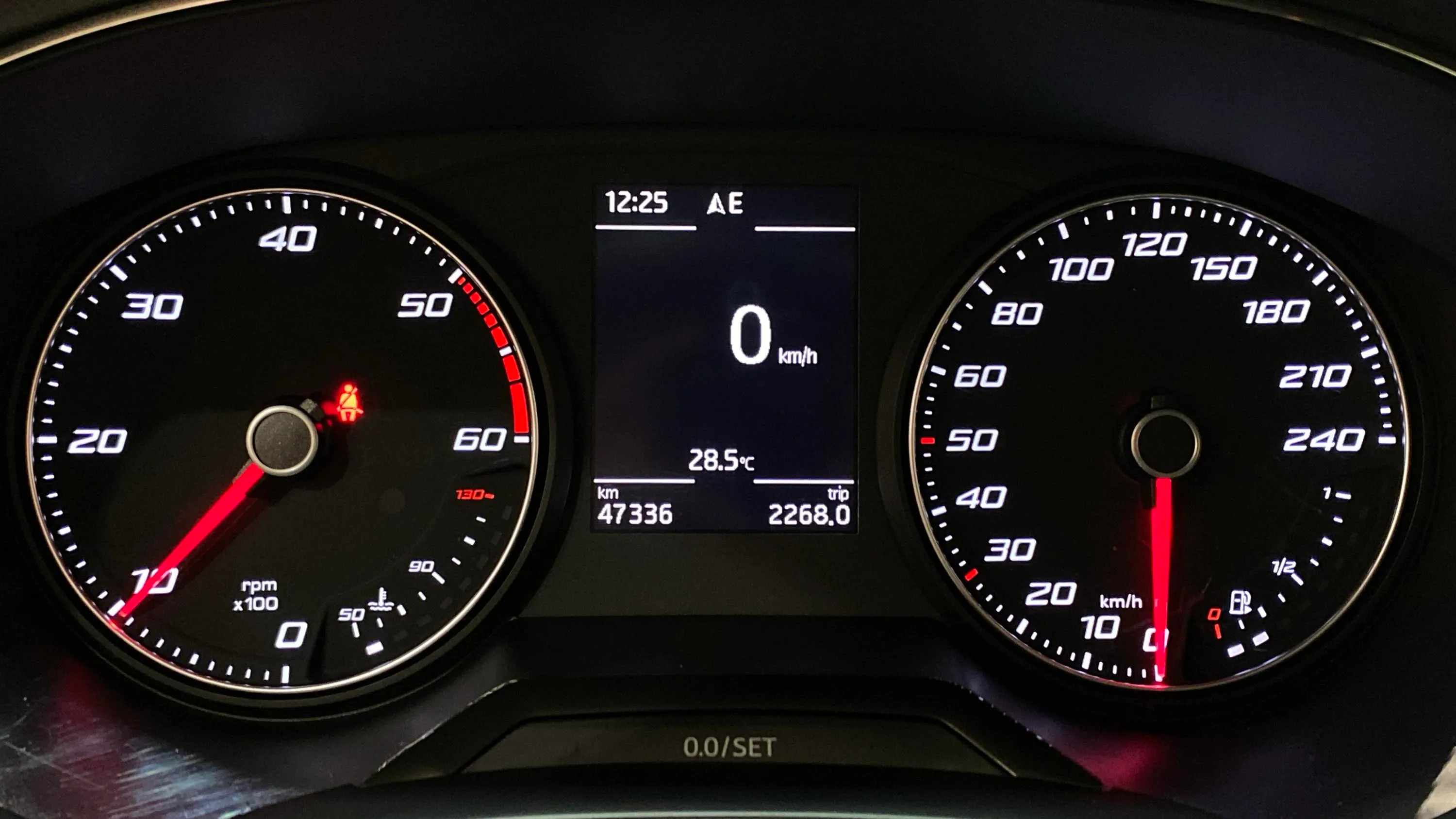 SEAT Arona 1.6 TDI Xcellence Ecomotive - foto 21