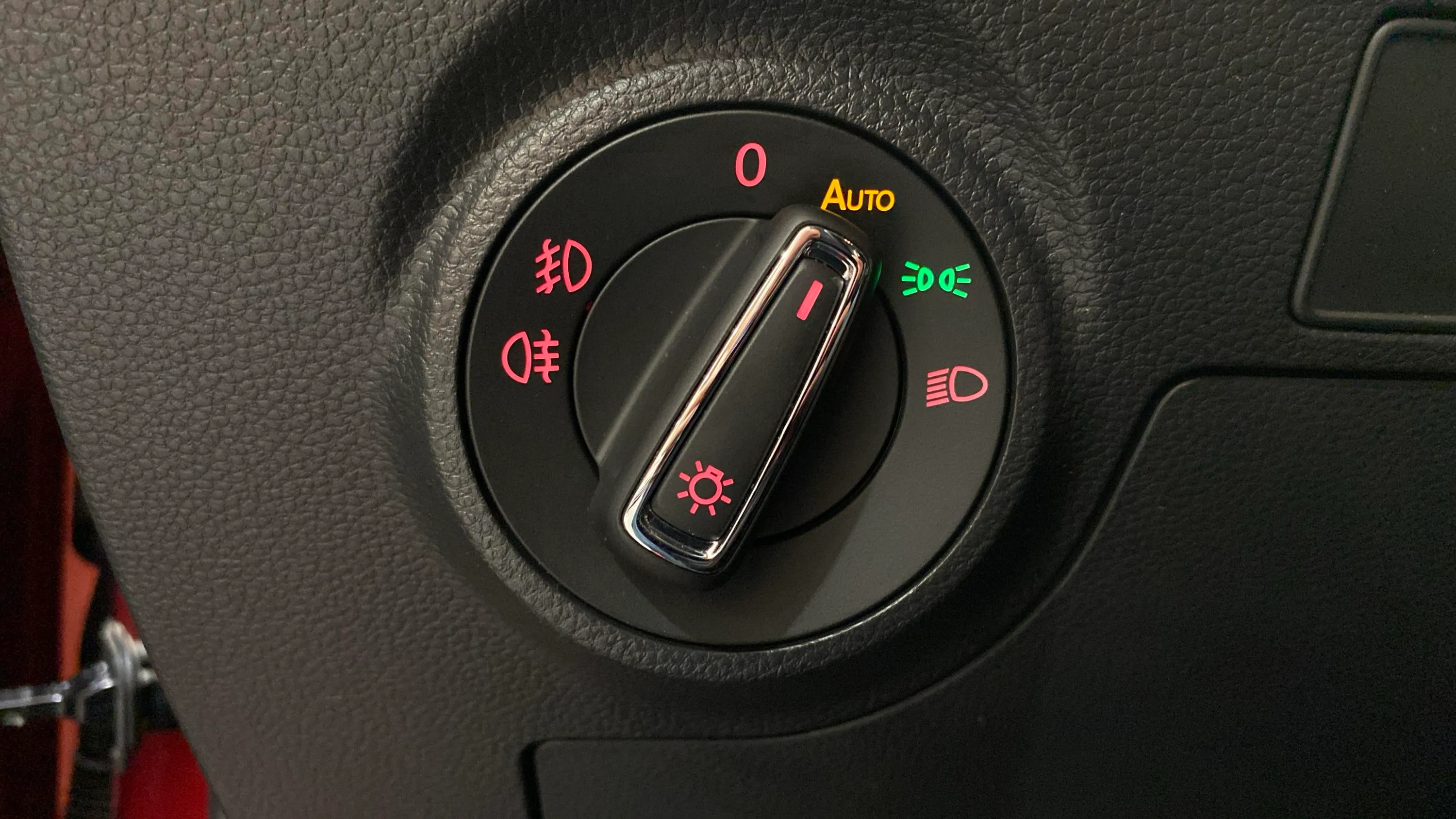 SEAT Arona 1.6 TDI Xcellence Ecomotive - foto 17