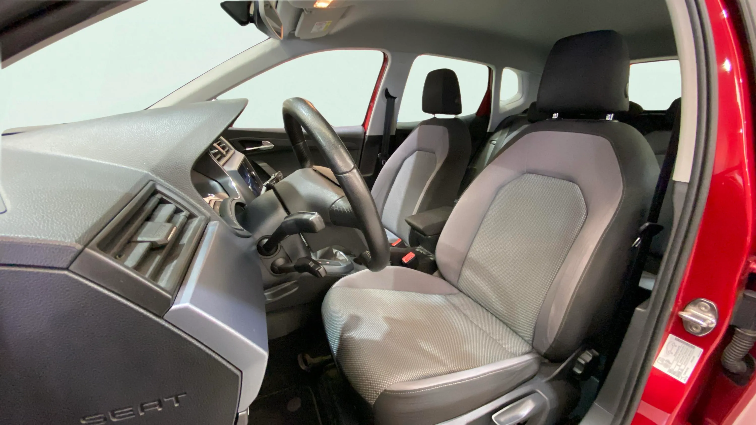 SEAT Arona 1.6 TDI Xcellence Ecomotive - foto 10