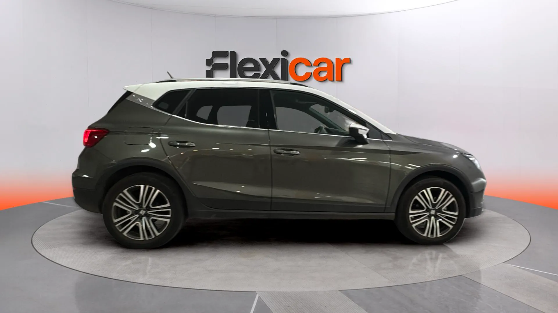 SEAT Arona 1.0 TSI Xperience - foto 8