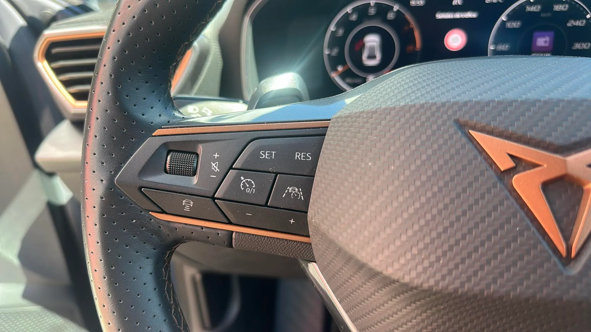 Cupra León 1.5 eTSI DSG - foto 15