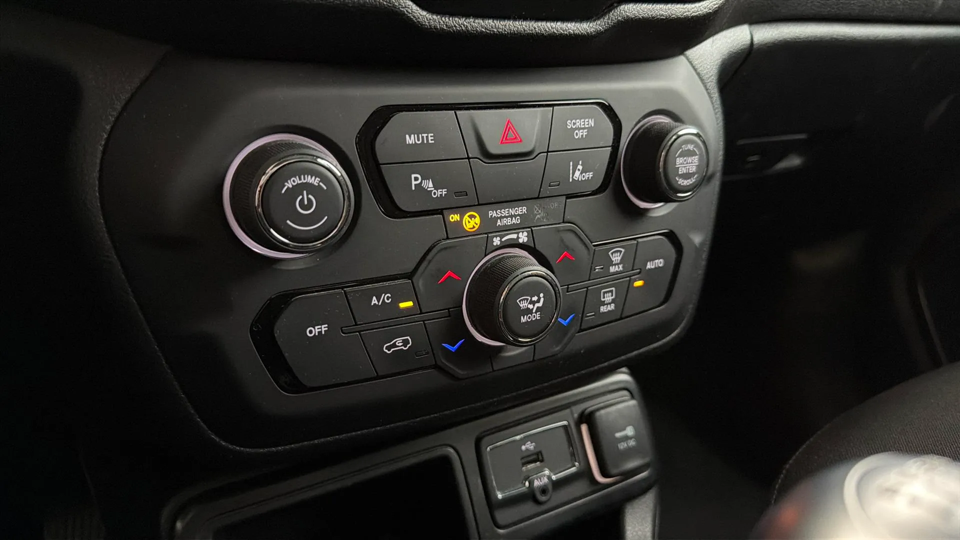 Jeep Renegade 1.0G Limited 4x2 - foto 21