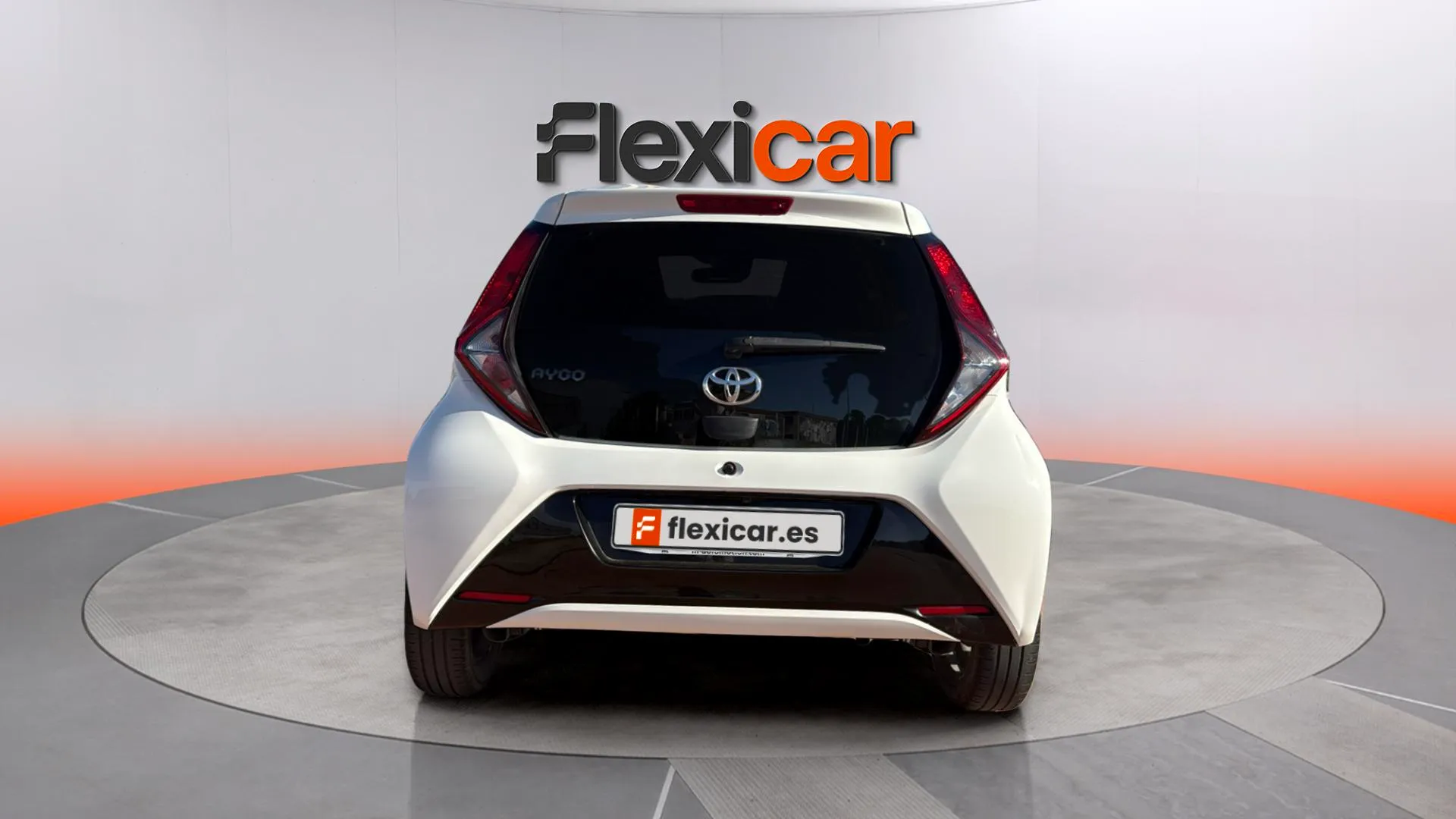 Toyota Aygo 1.0 70 x-play - foto 3