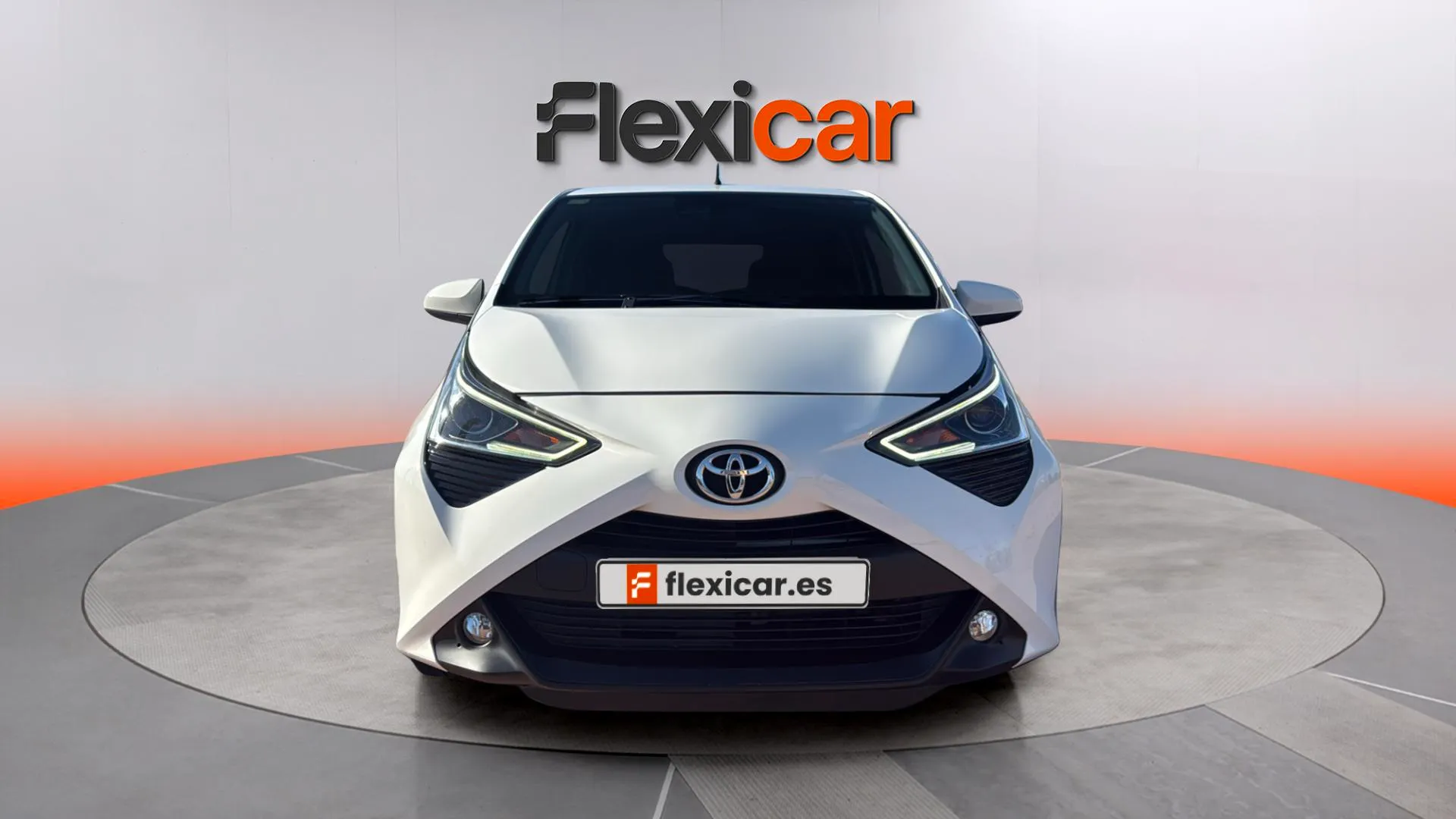 Toyota Aygo 1.0 70 x-play - foto 7