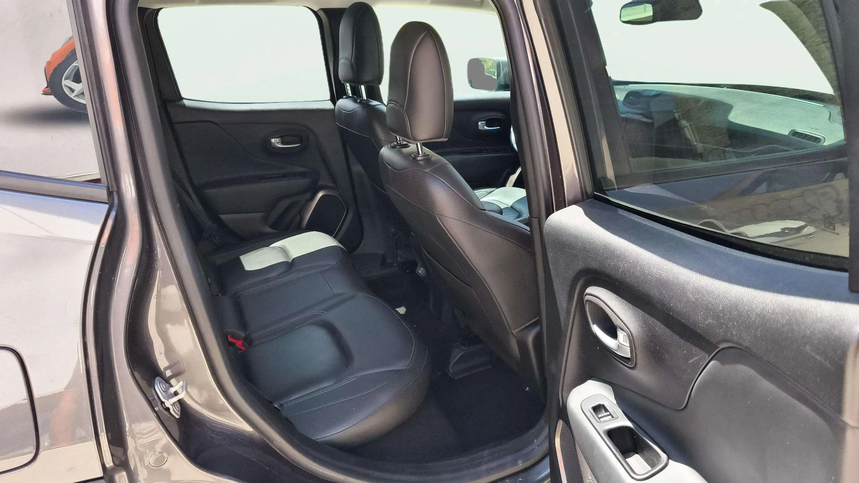 Jeep Renegade 1.0G Limited 4x2 - foto 21