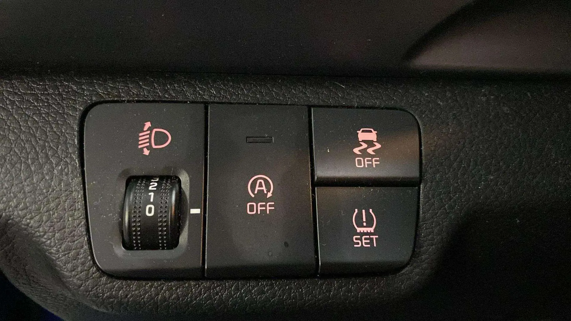 Kia Stonic 1.0 T-GDi MHEV Drive - foto 16
