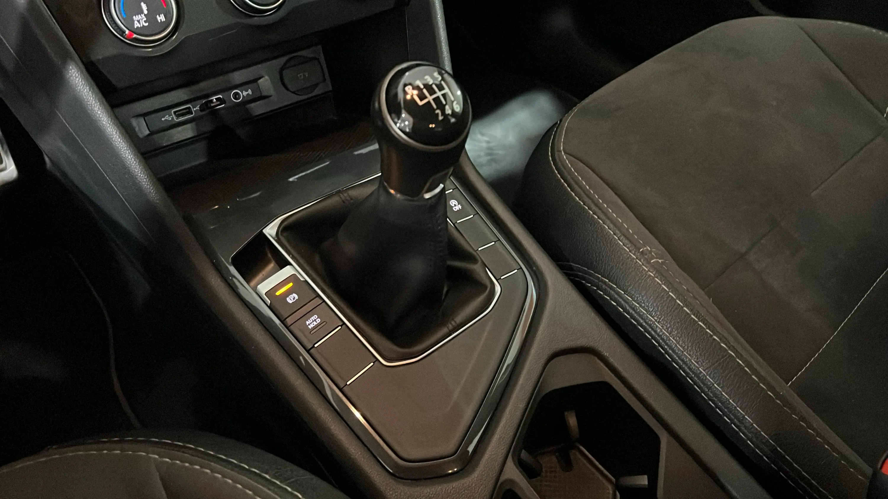 Volkswagen Tiguan Advance 1.5 TSI - foto 16