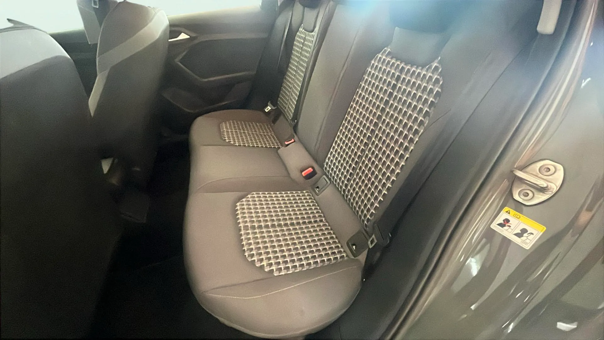 Audi A1 Sportback S line 30 TFSI - foto 13