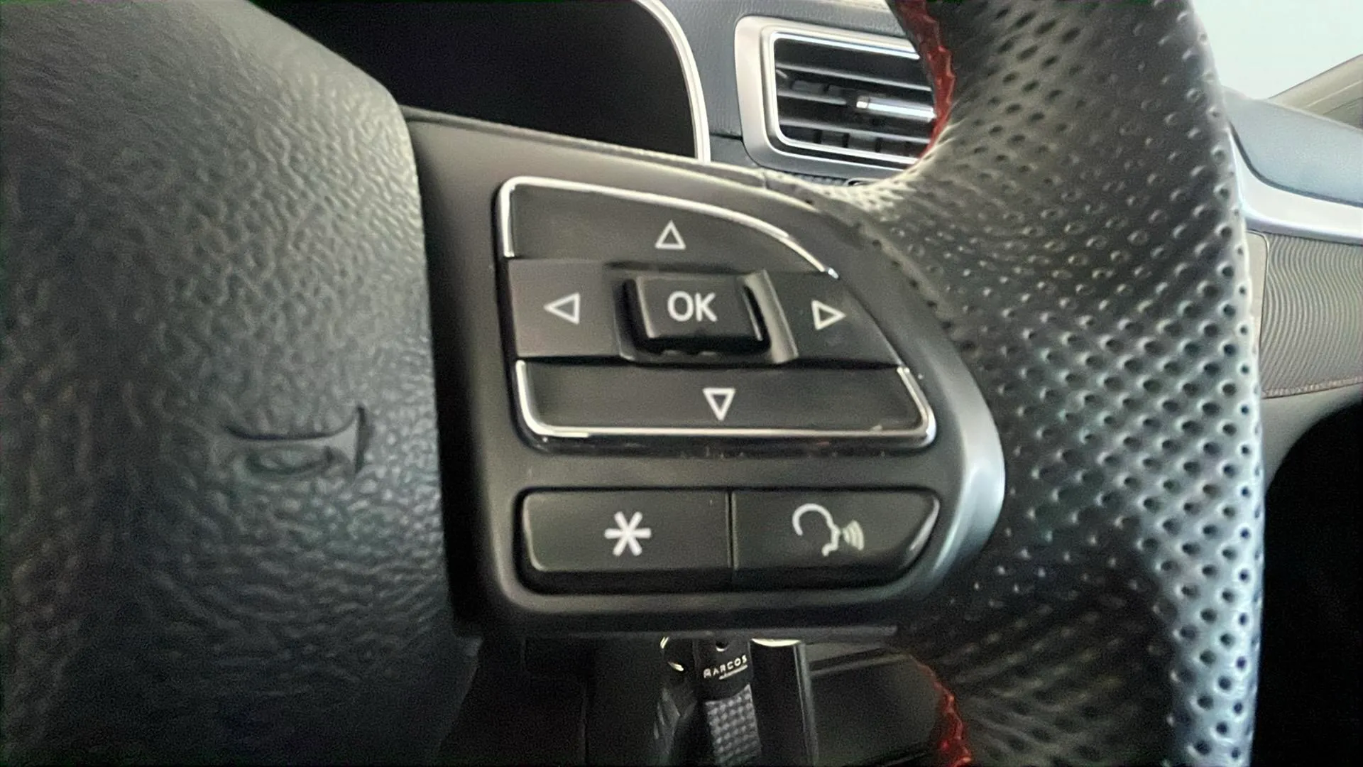 MG ZS 1.5 Luxury - foto 24