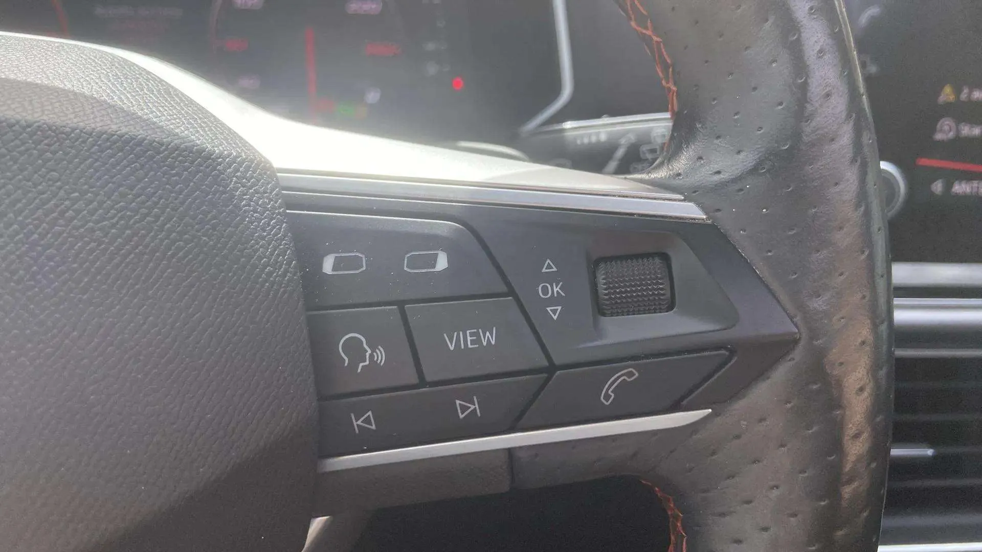 SEAT Tarraco 2.0 TDI 4Drive DSG FR - foto 12