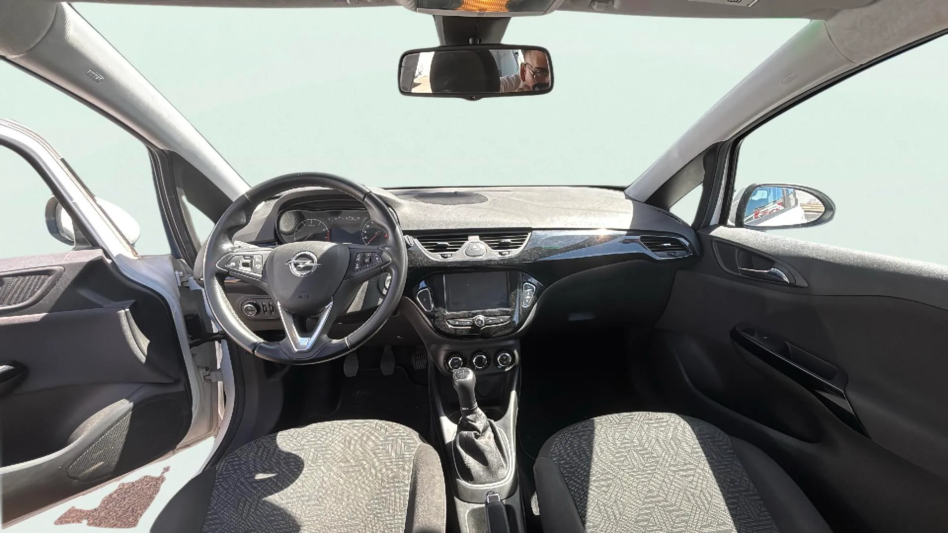 Opel Corsa 1.4 Expression - foto 13