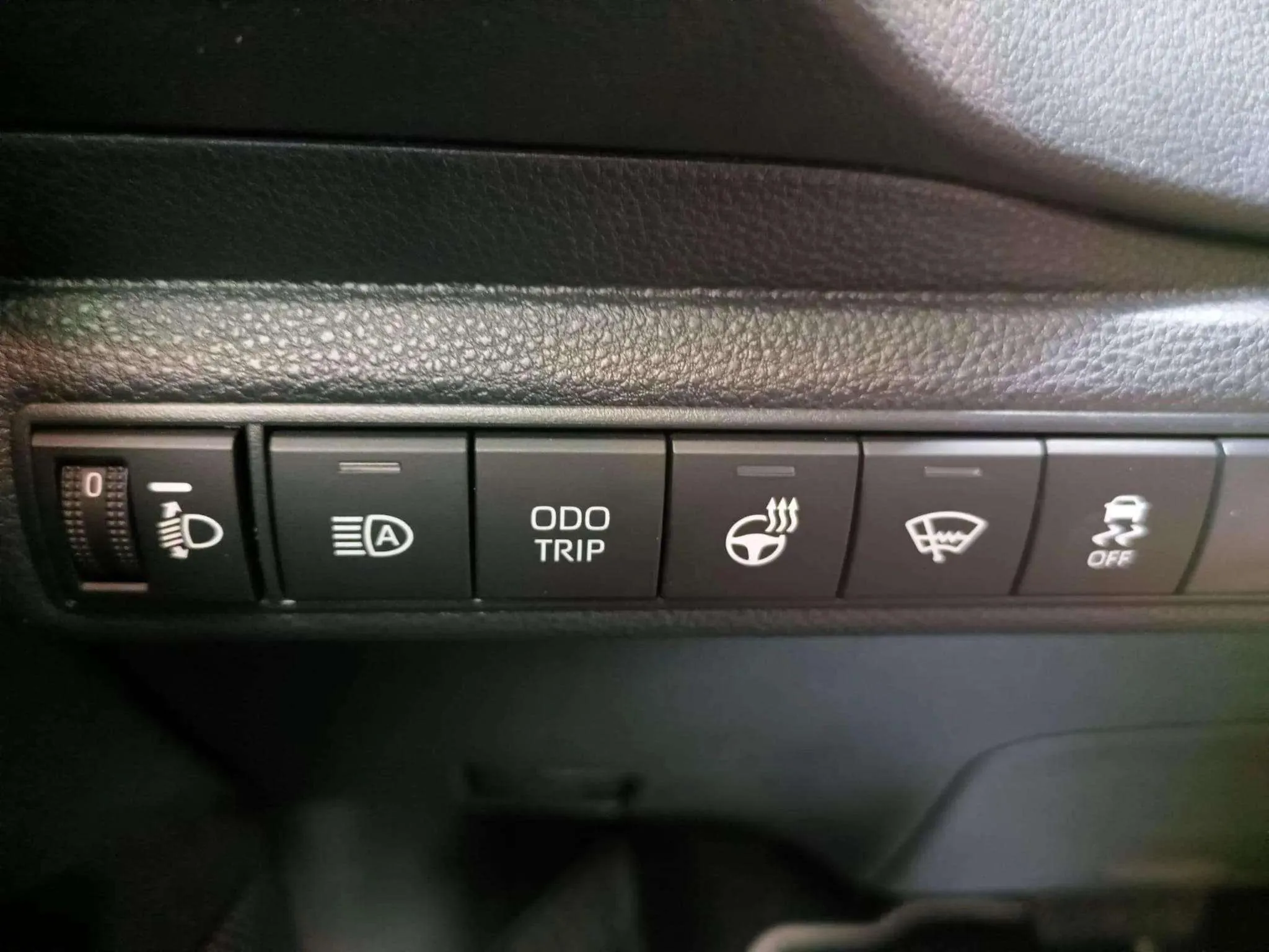 Toyota Corolla 140H Eco - foto 14