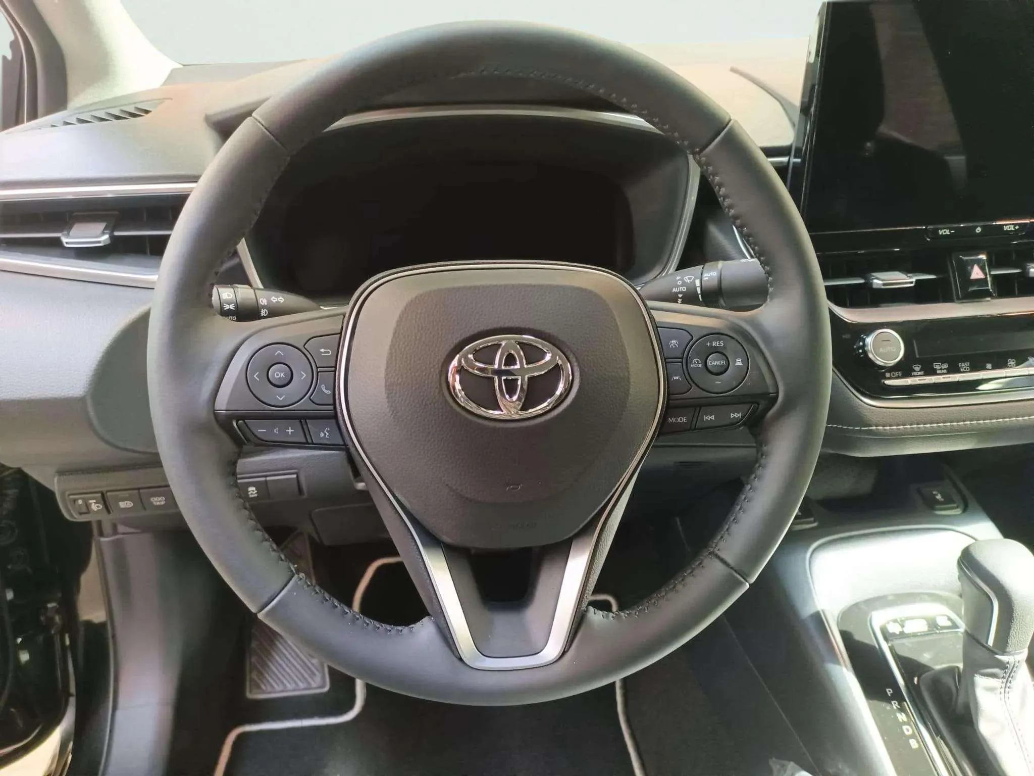 Toyota Corolla 140H Eco - foto 10
