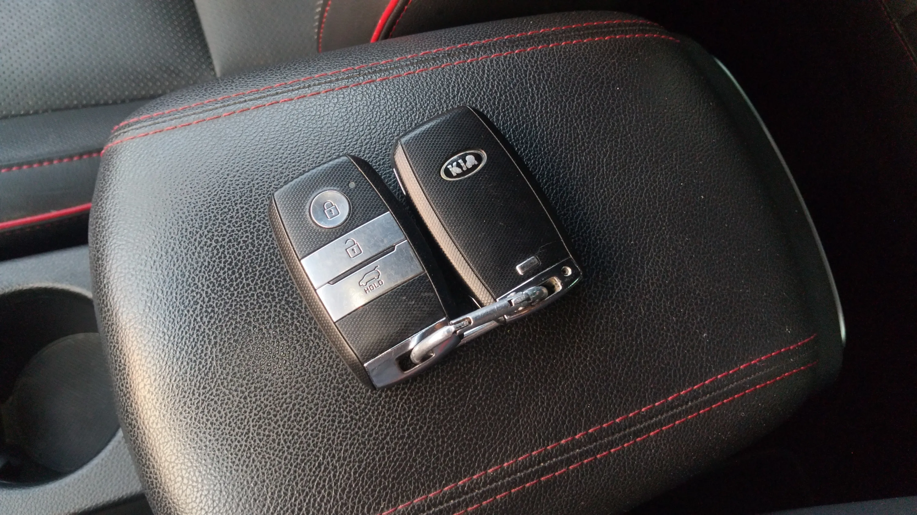 Kia Sportage 1.6 T-GDi GT Line Essential 4x2 - foto 30