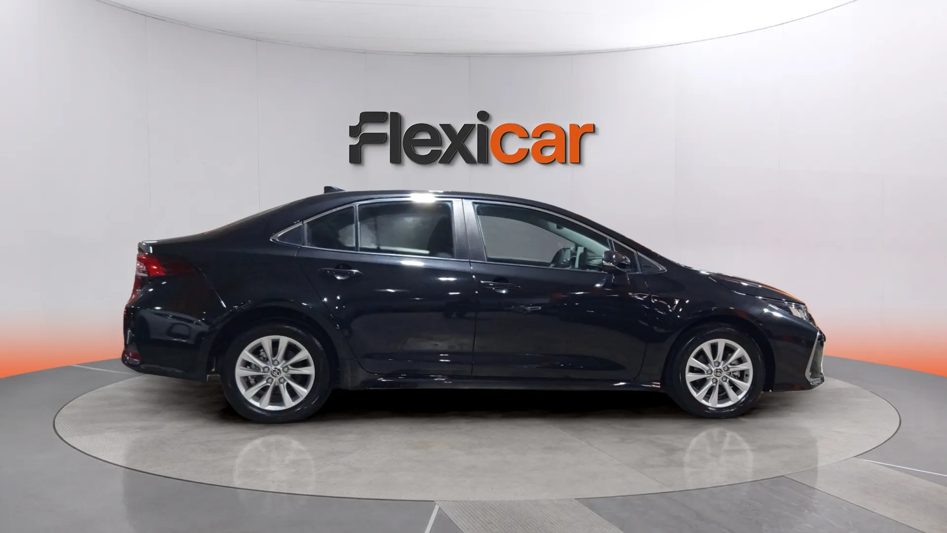 Toyota Corolla Cross Style Hybrid 140 - foto 8