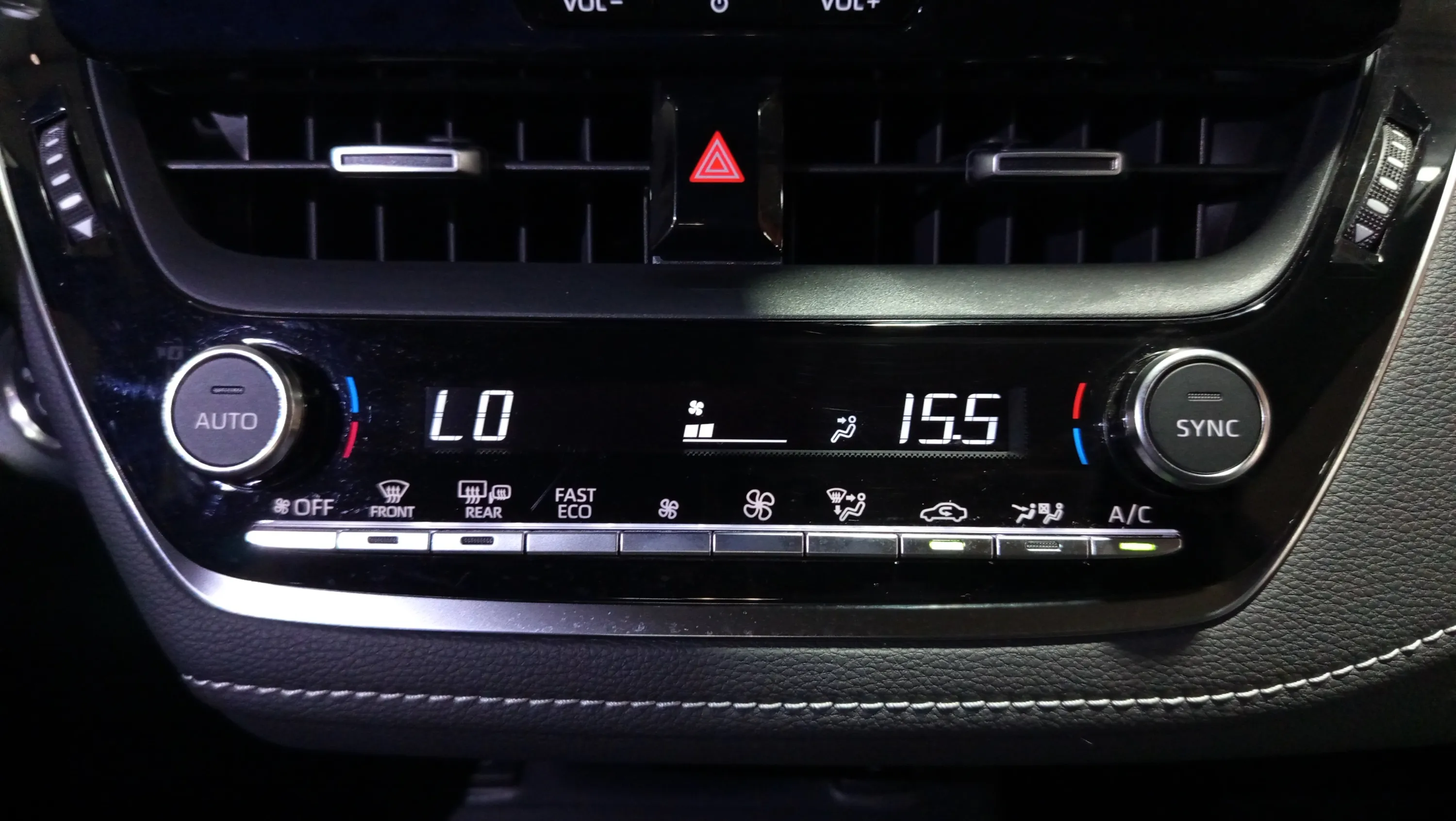 Toyota Corolla Cross Style Hybrid 140 - foto 17